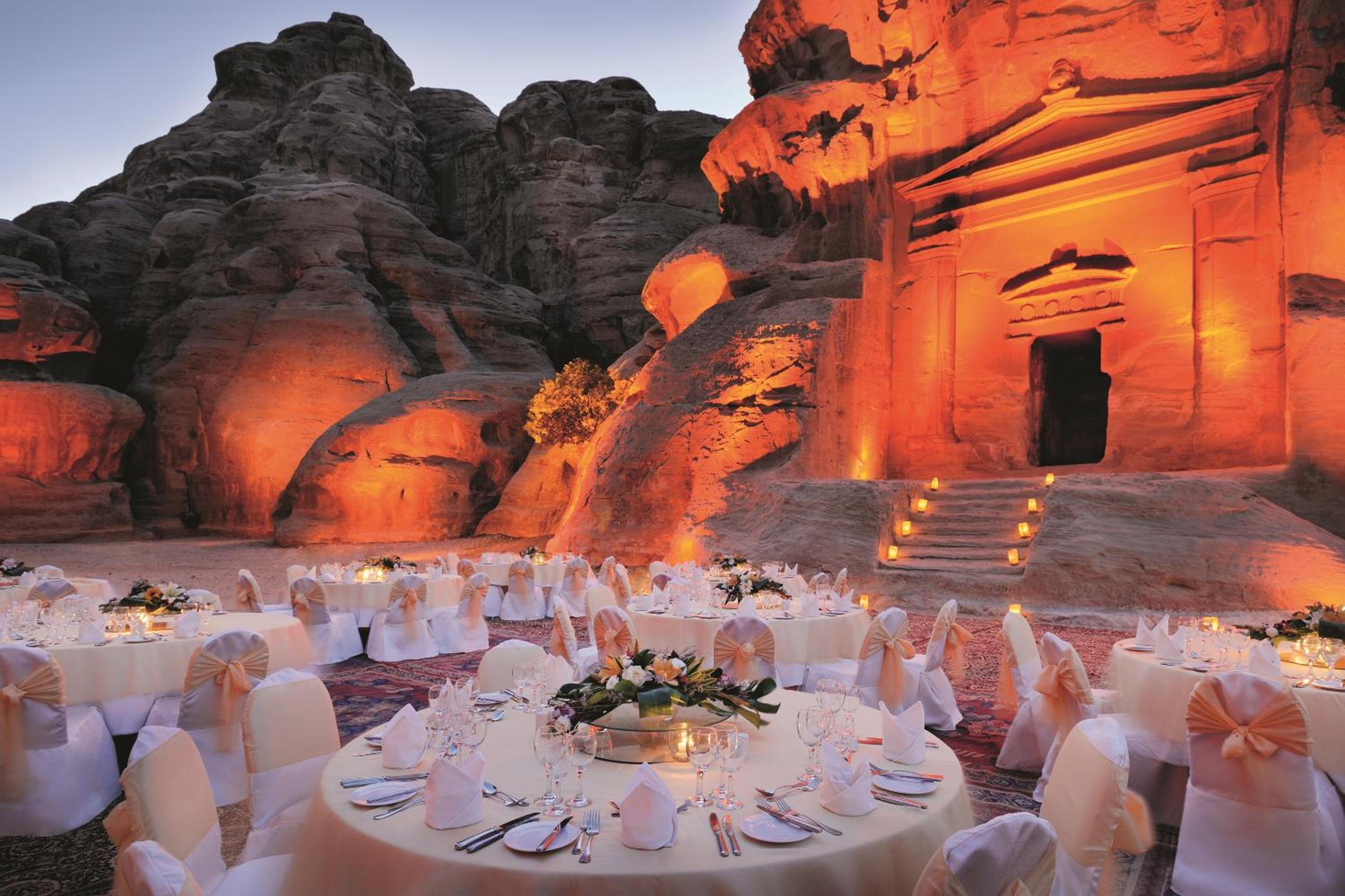 Mövenpick Resort Petra — photo 135