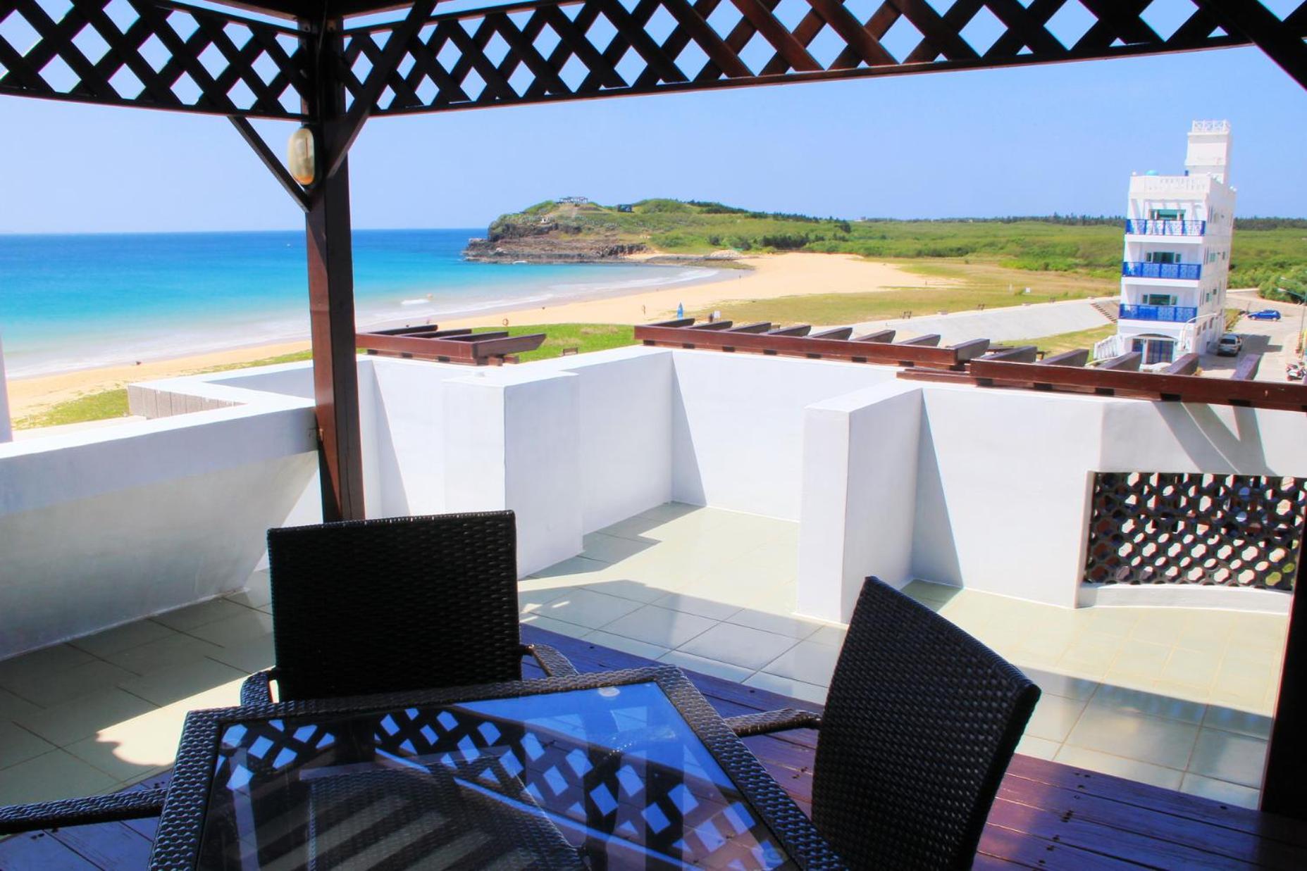 Beachcastle & Sea View Villa
