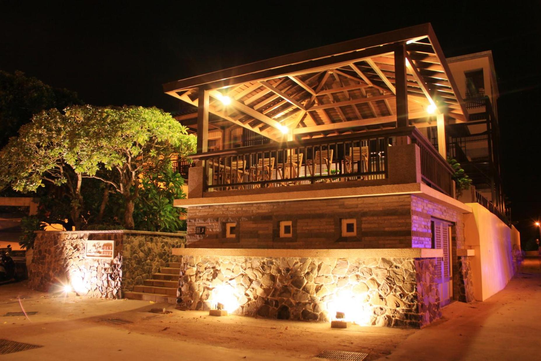 Beachcastle & Sea View Villa