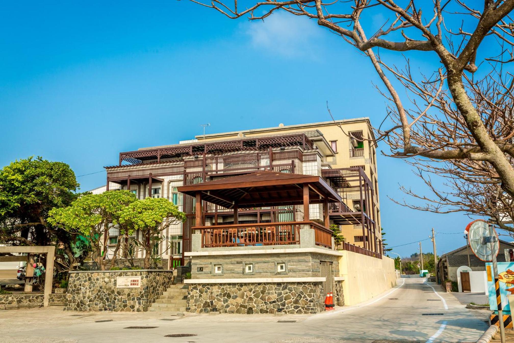 Beachcastle & Sea View Villa