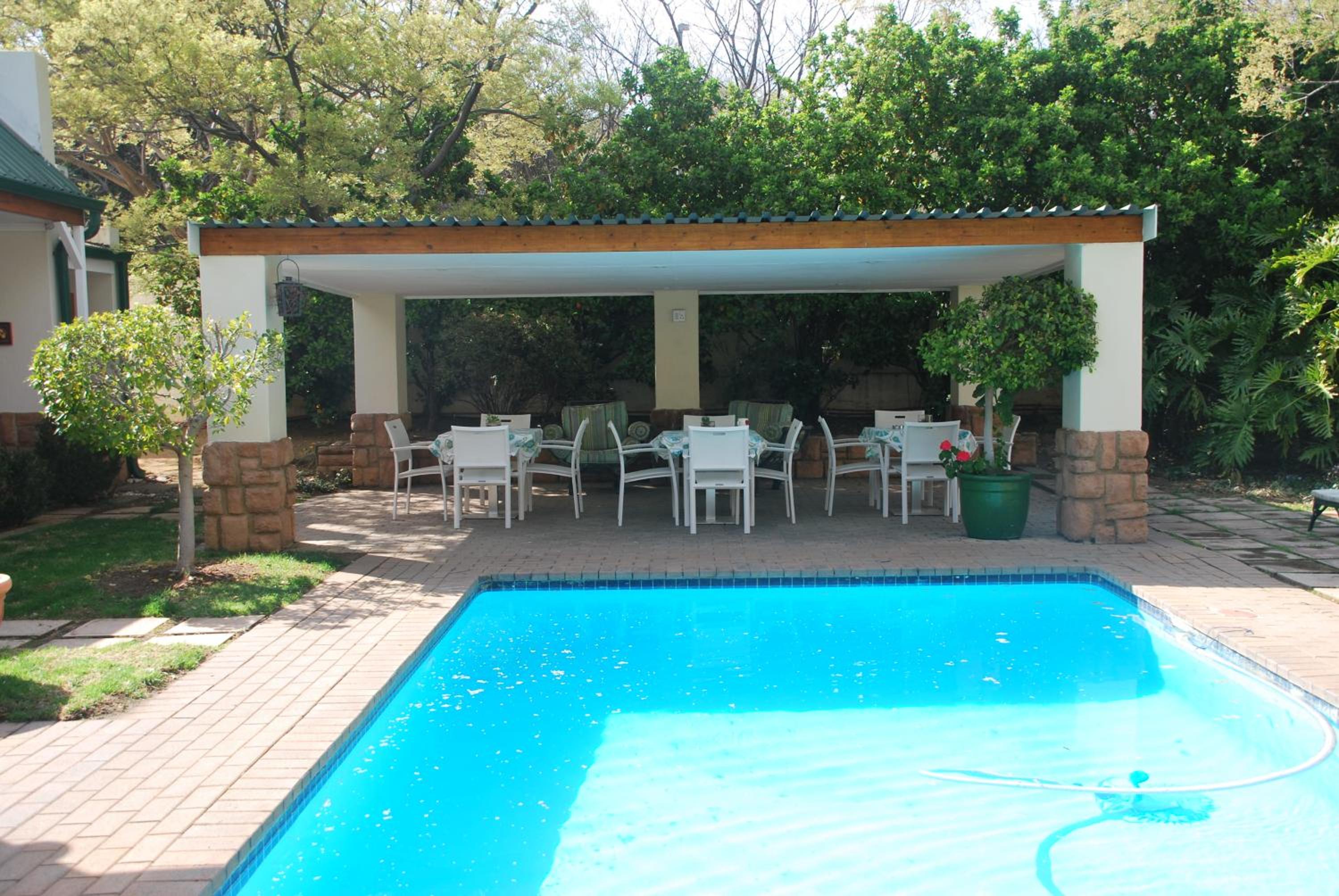 HOSPITALity Lodges