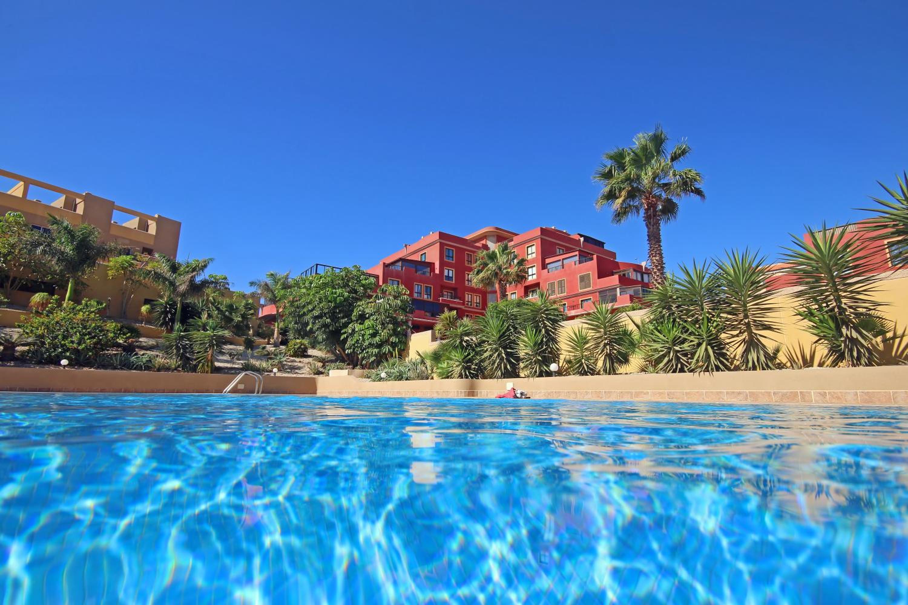 LA PERLA by RENTMEDANO superb luxury duplex, private roof terrace, ocean view, pool, WiFi and parking view 5
