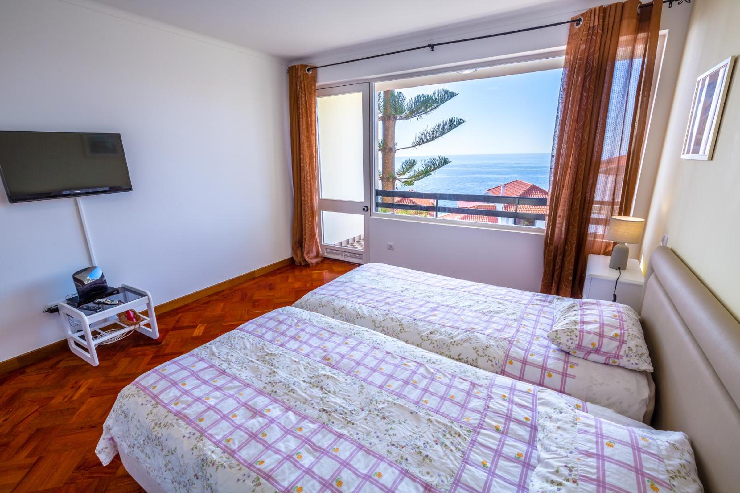 Studio Oceano view 4