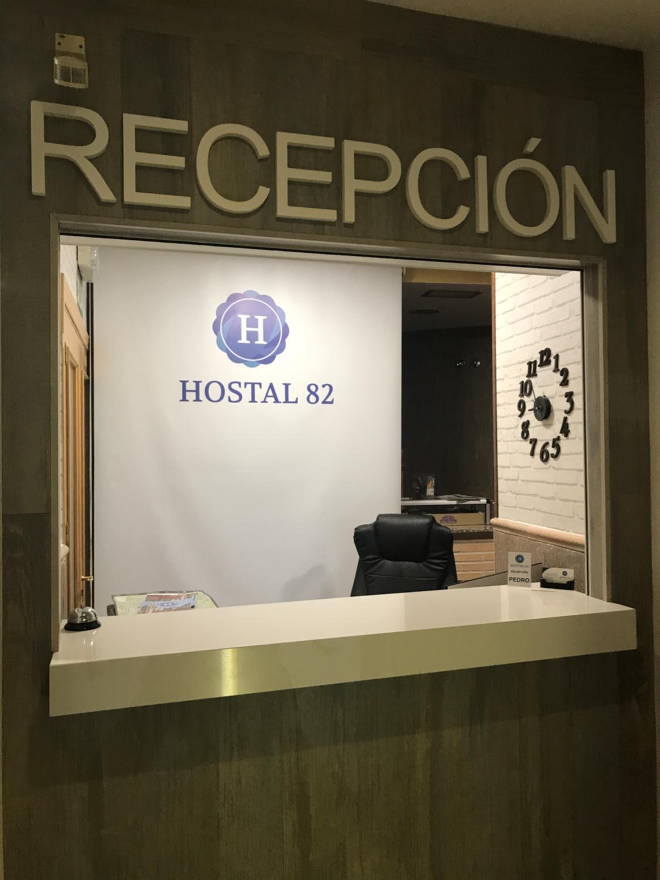 Hostal 82