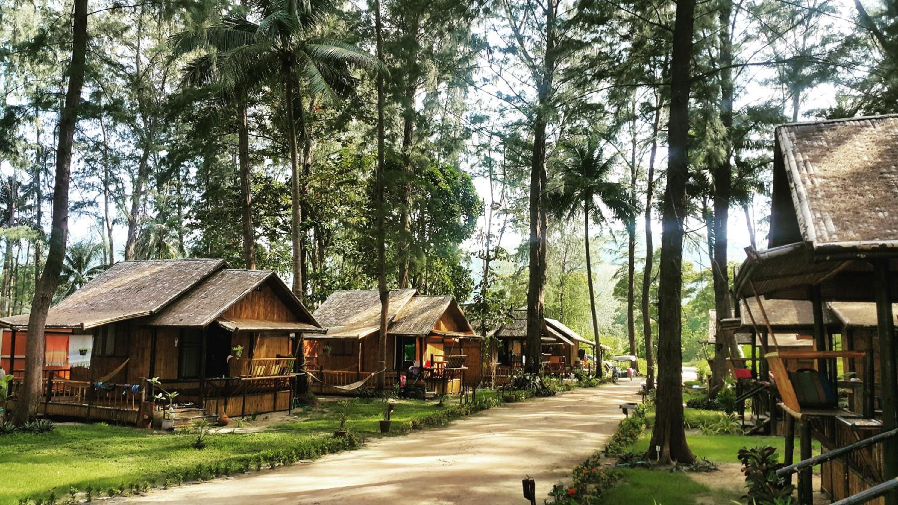 Eco Lanta Hideaway Beach Resort