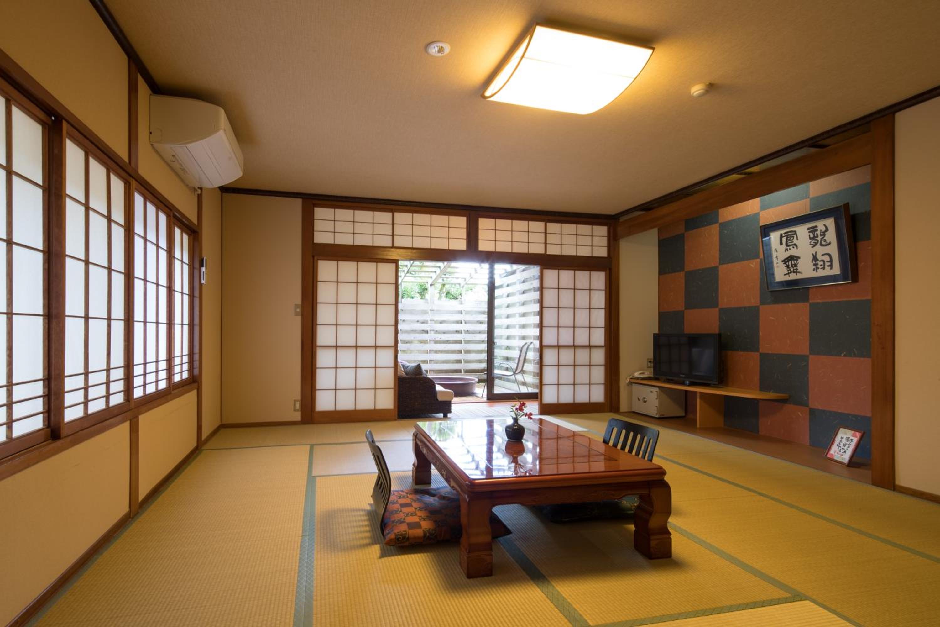 Photo 46