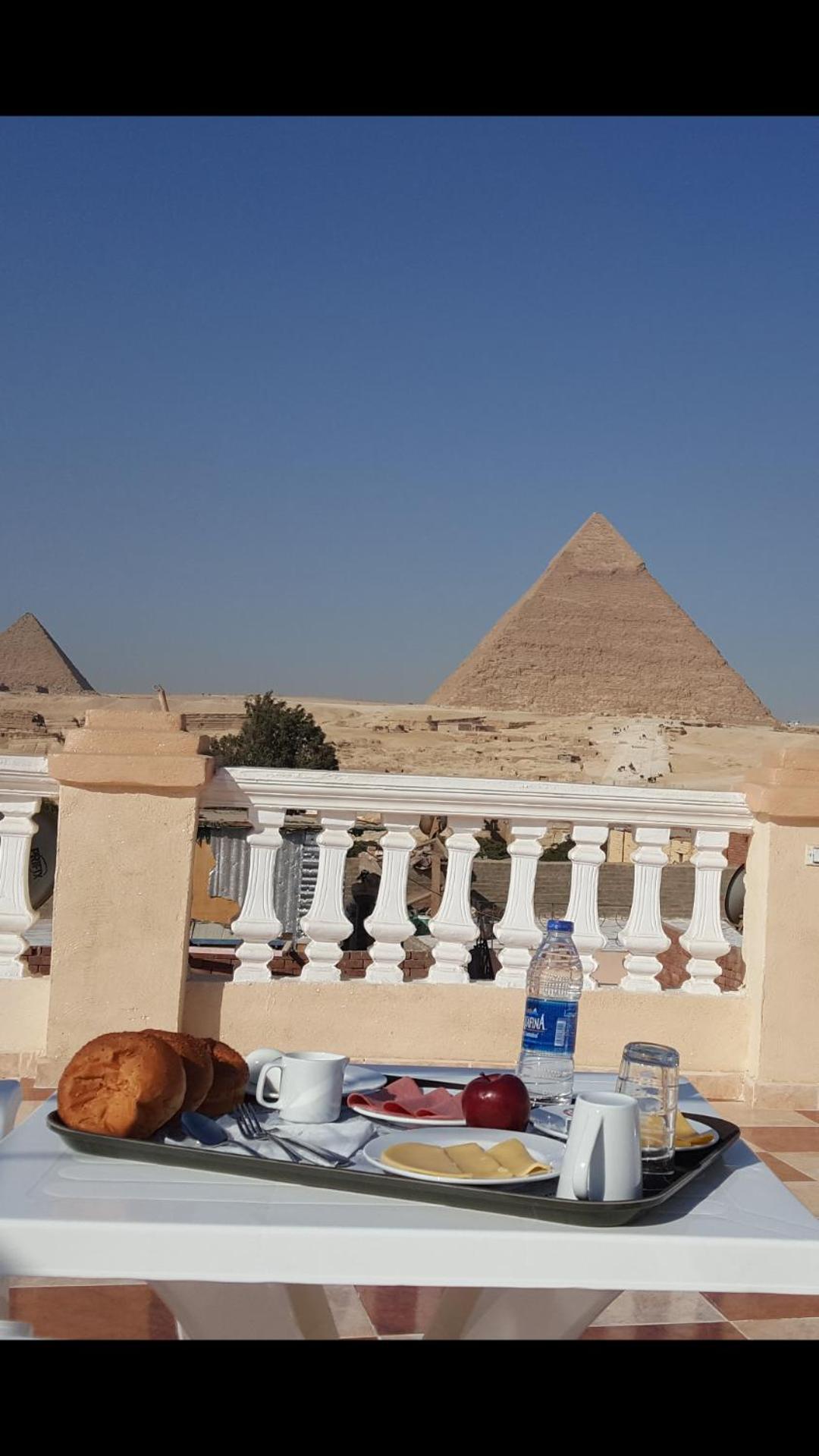 Royal Pyramids Inn