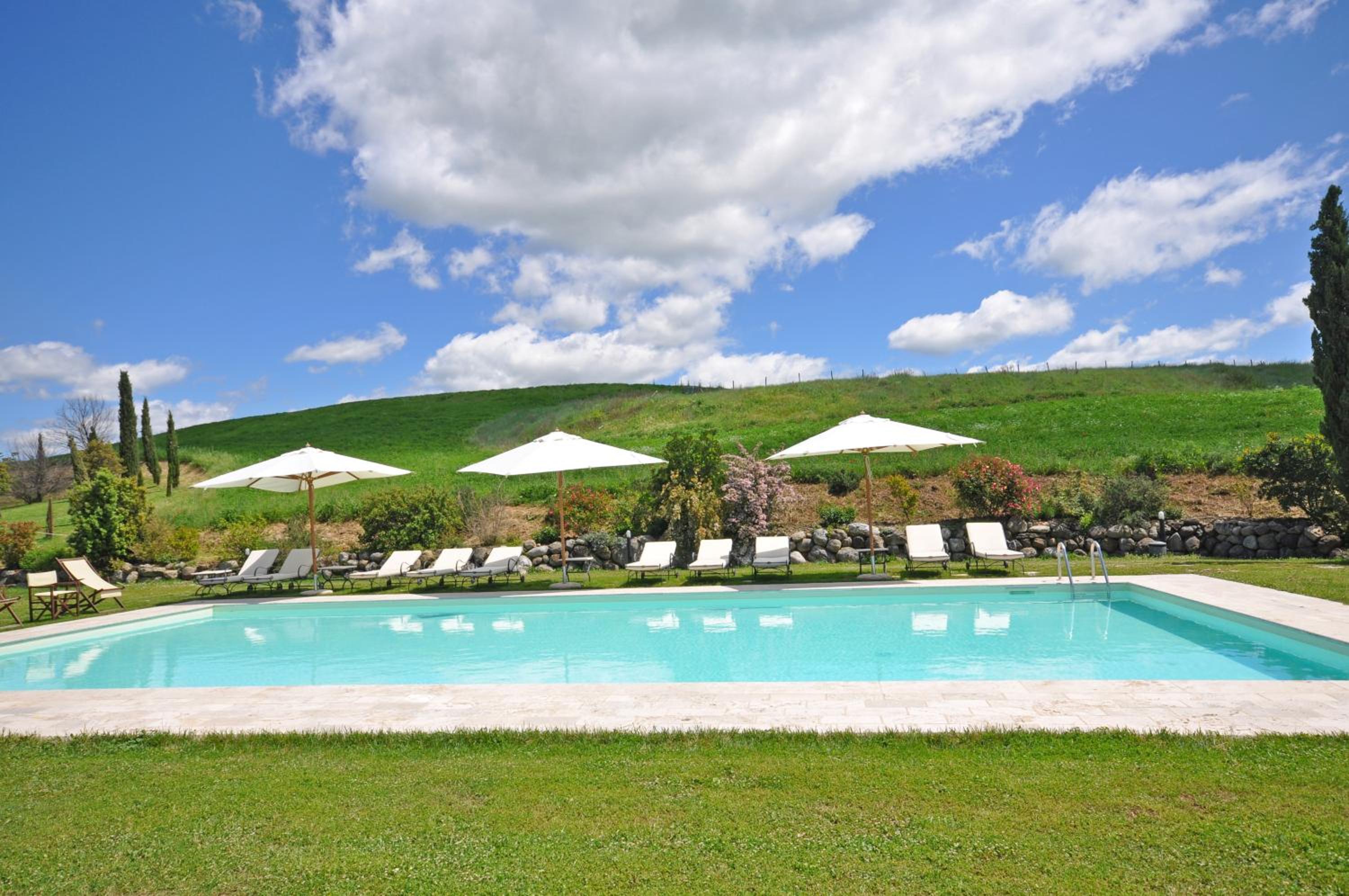 Villa Castiglione by PosarelliVillas
