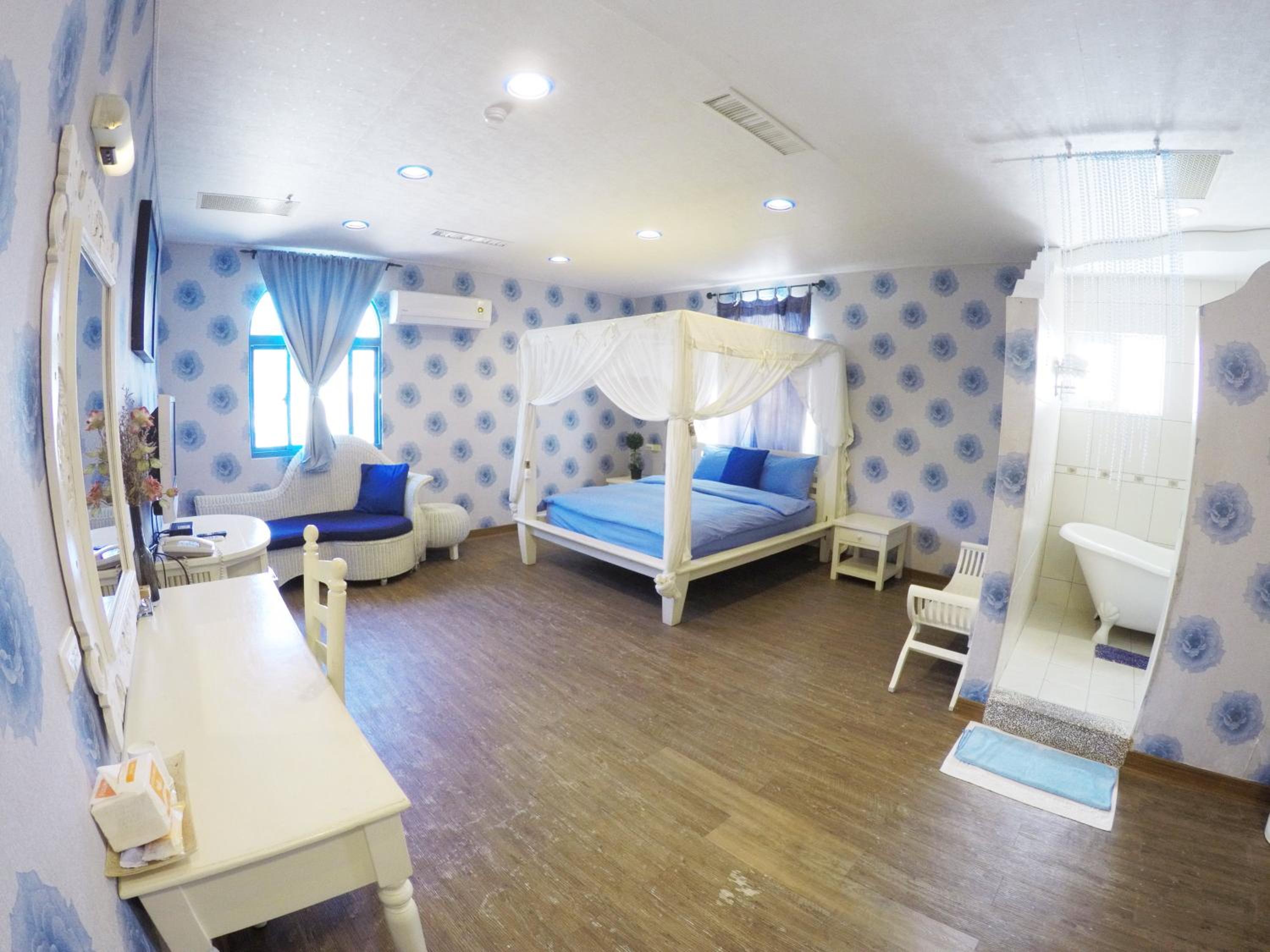 Blue Sea Inn