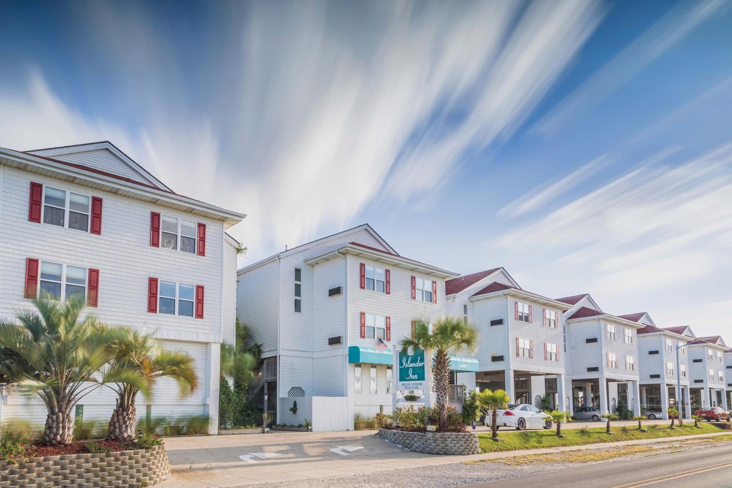 Myrtle Beach Vacations - The Islander Inn - Property Image 1