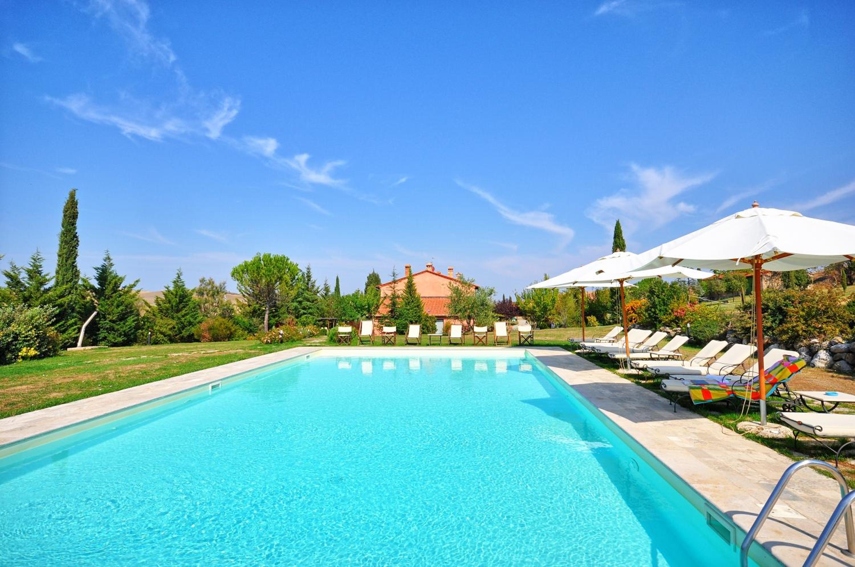 Villa Castiglione by PosarelliVillas