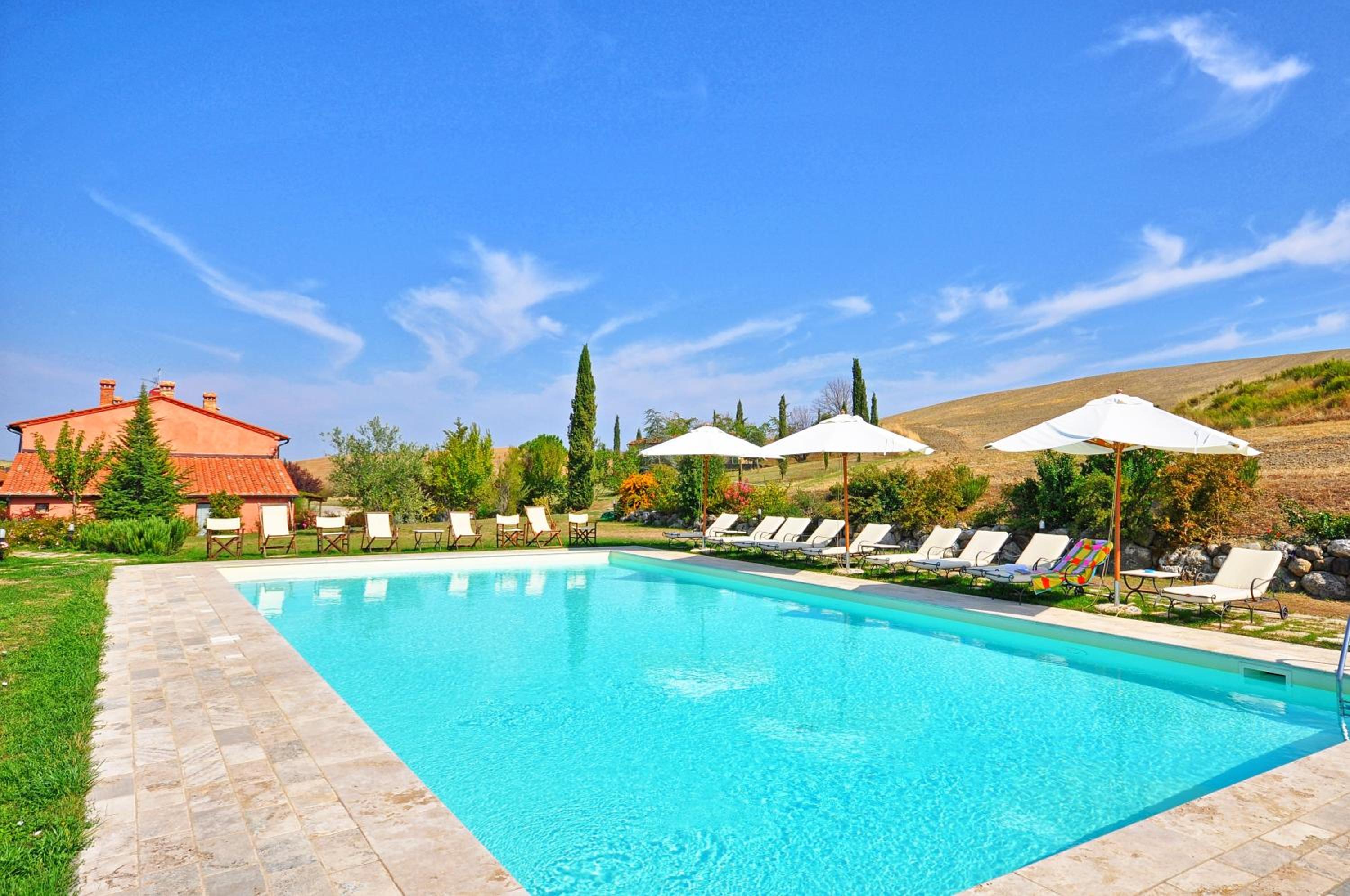 Villa Castiglione by PosarelliVillas