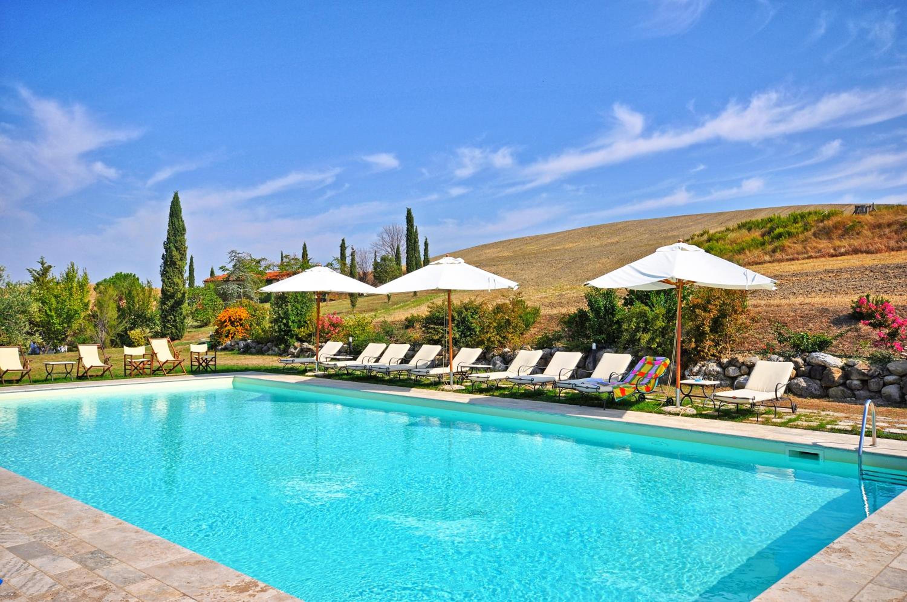 Villa Castiglione by PosarelliVillas