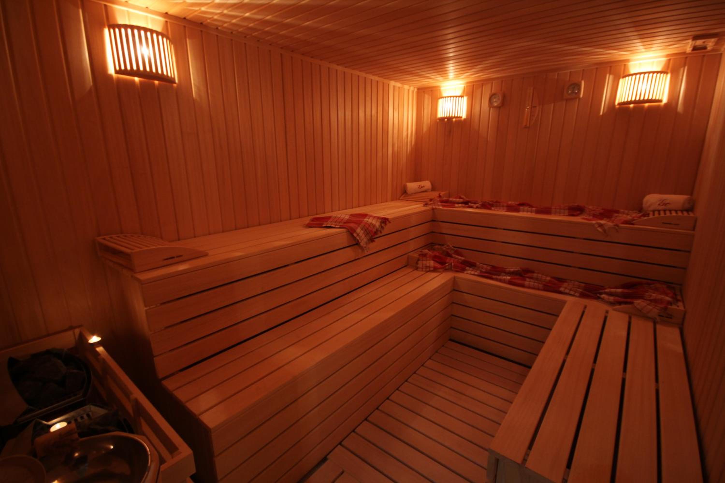 Grand Corner Boutique Hotel - Image 25