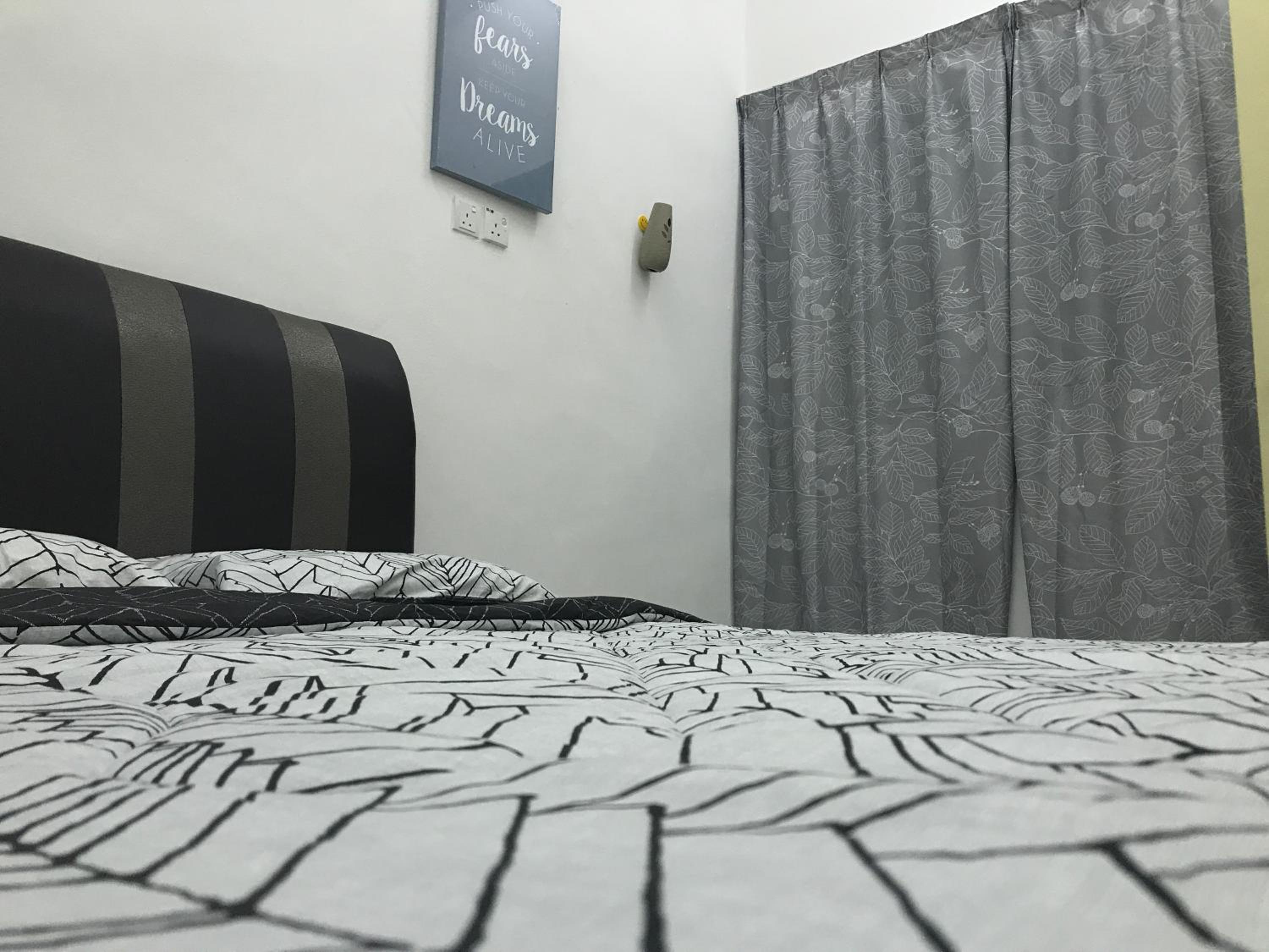 Cempaka Homestay Batu Pahat photo 3