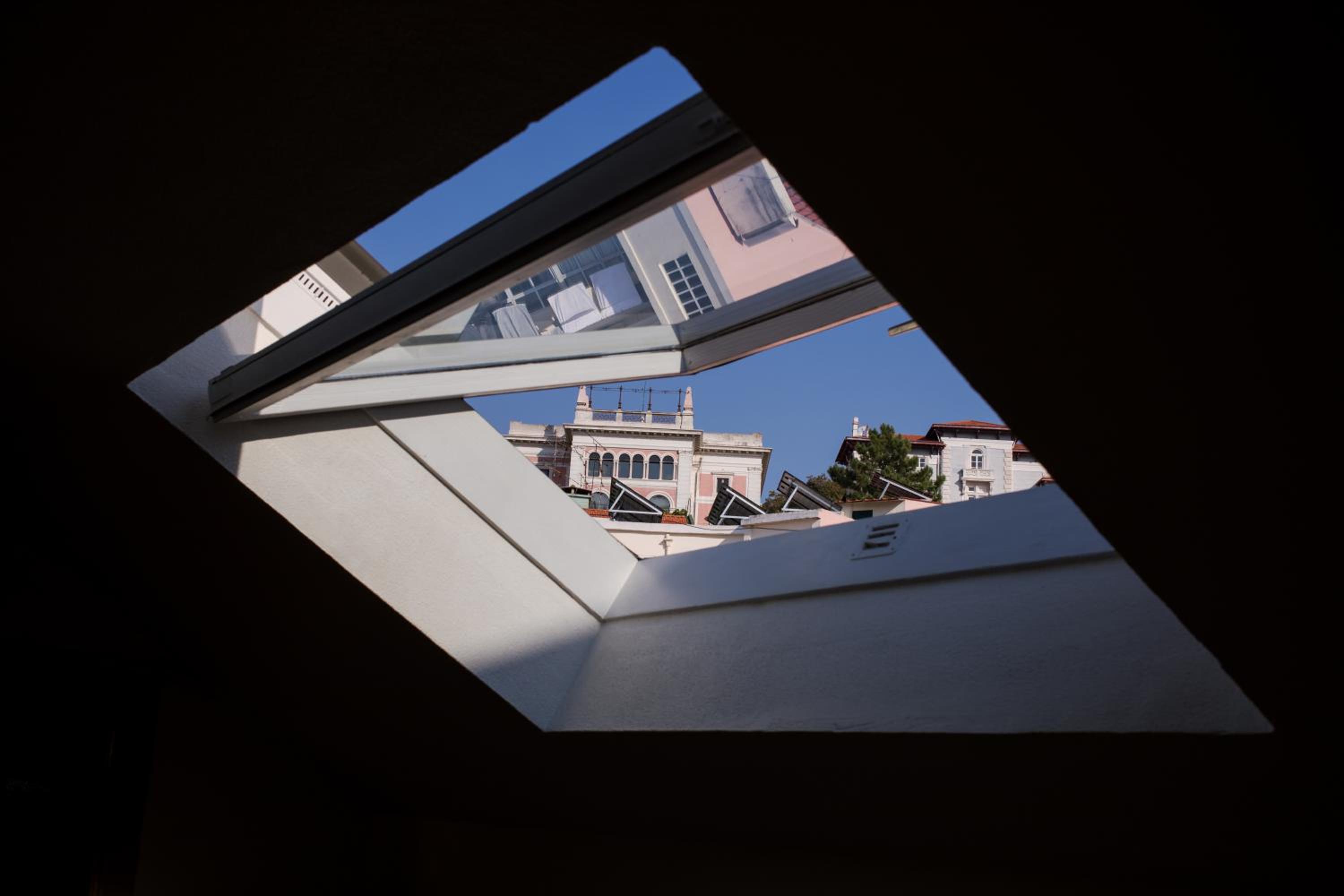 Lisbon Calling Rooms & Studio