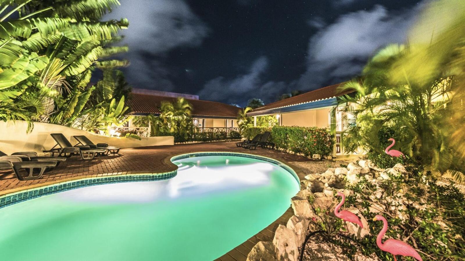 Blue Marlin Apartments, nabij Mambo Beach view 3