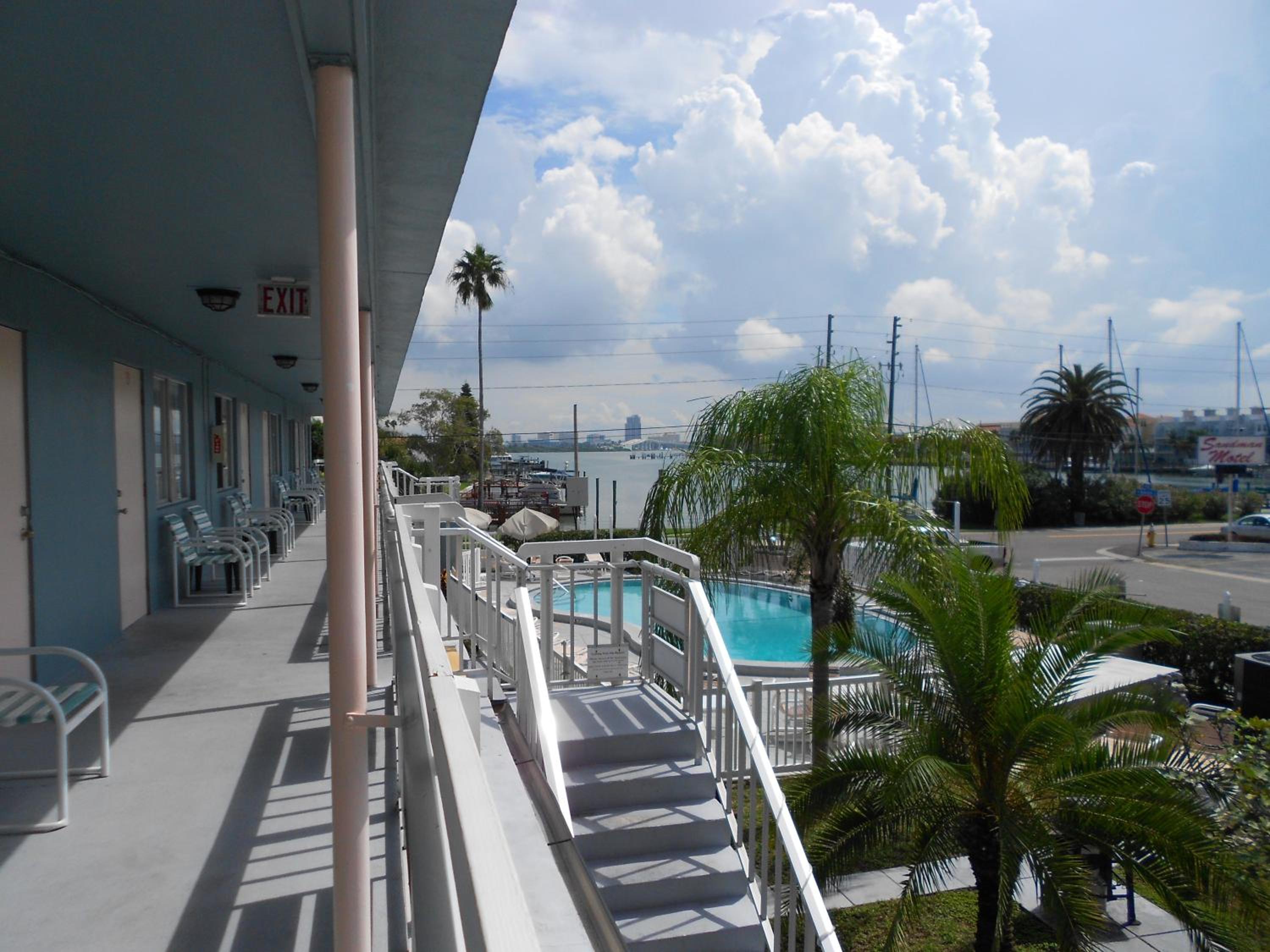 Sunrise Resort Motel South