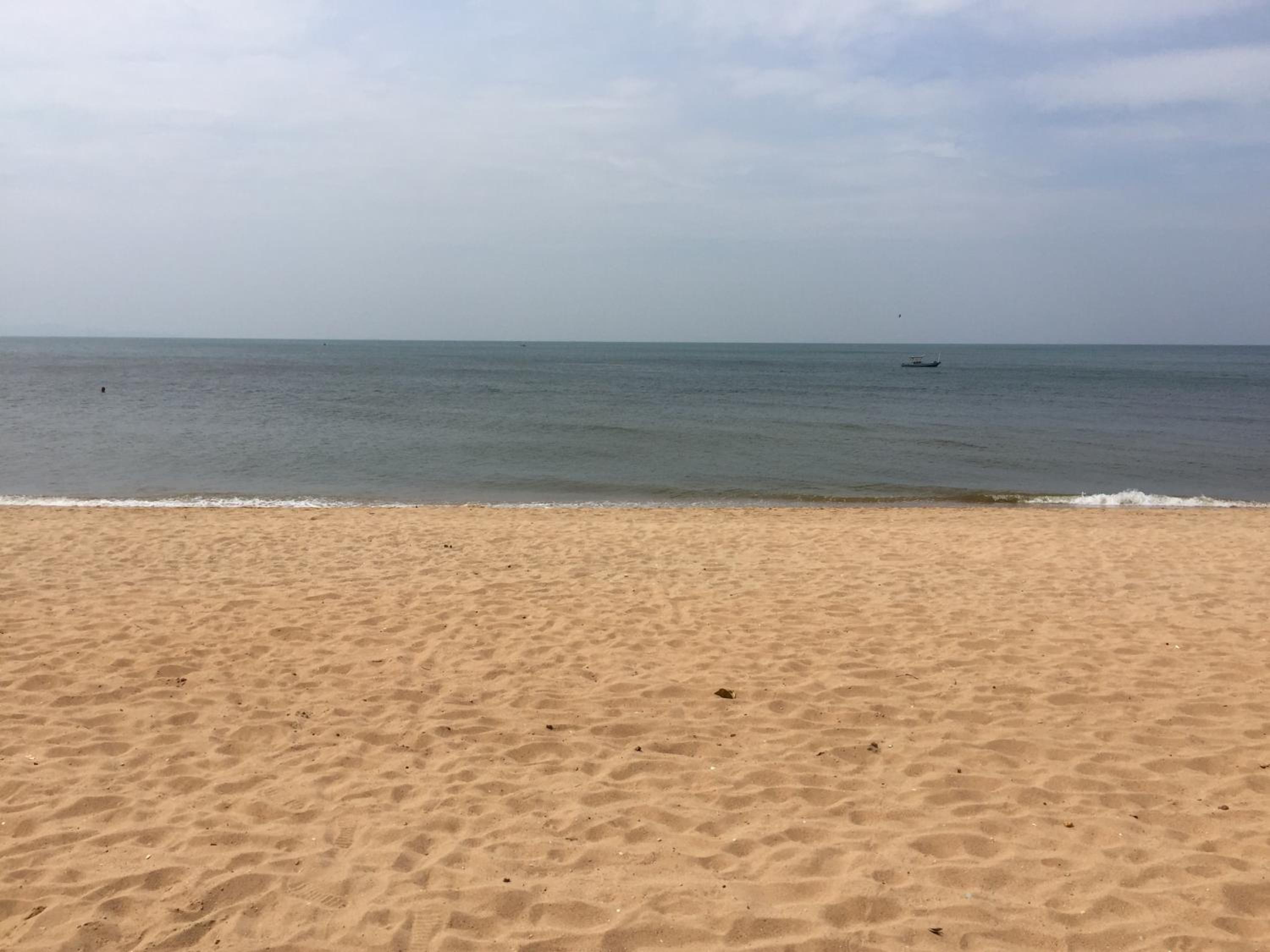 Baan Dhewaran Beachfront Villa