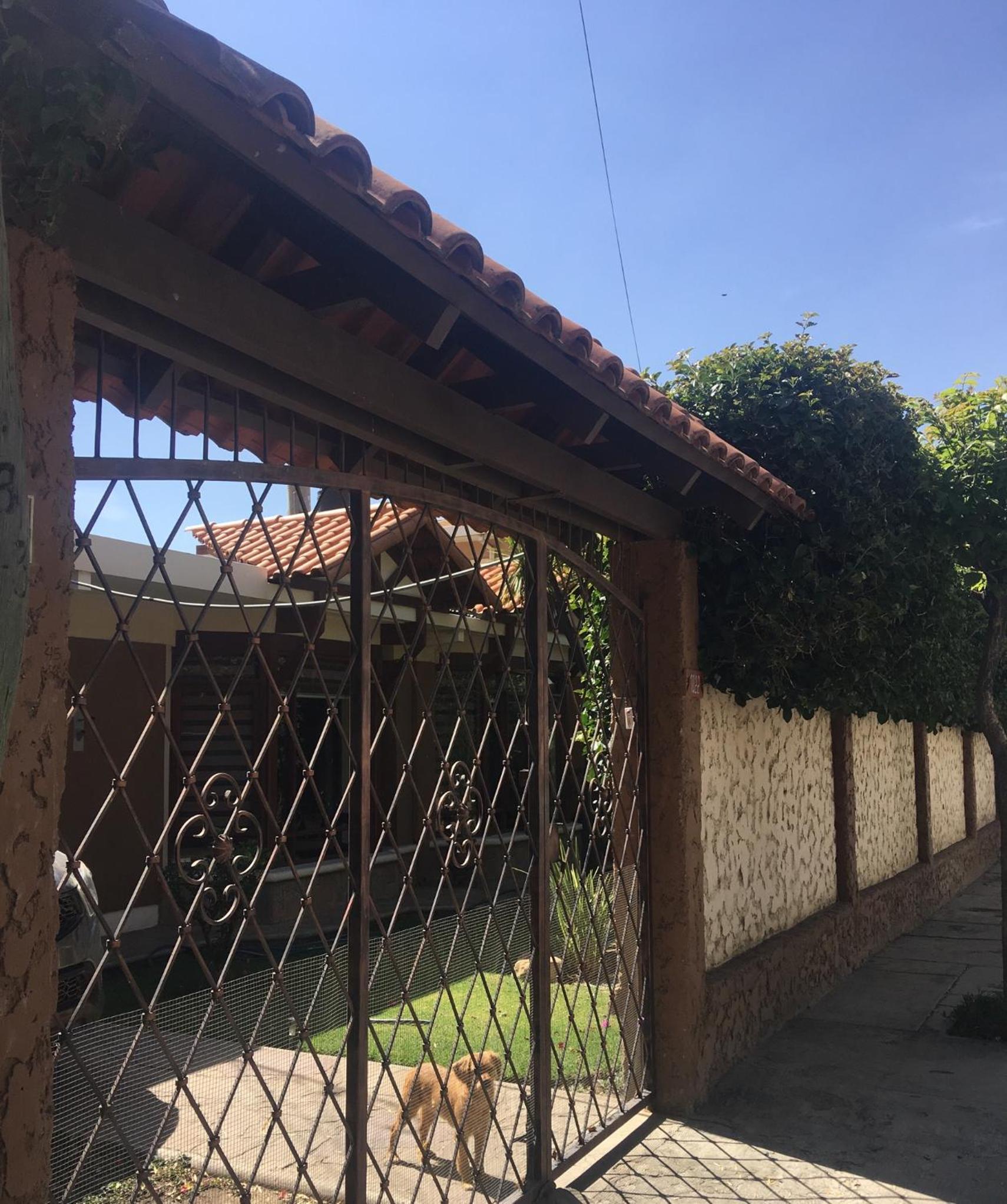 Apartamento con jardin