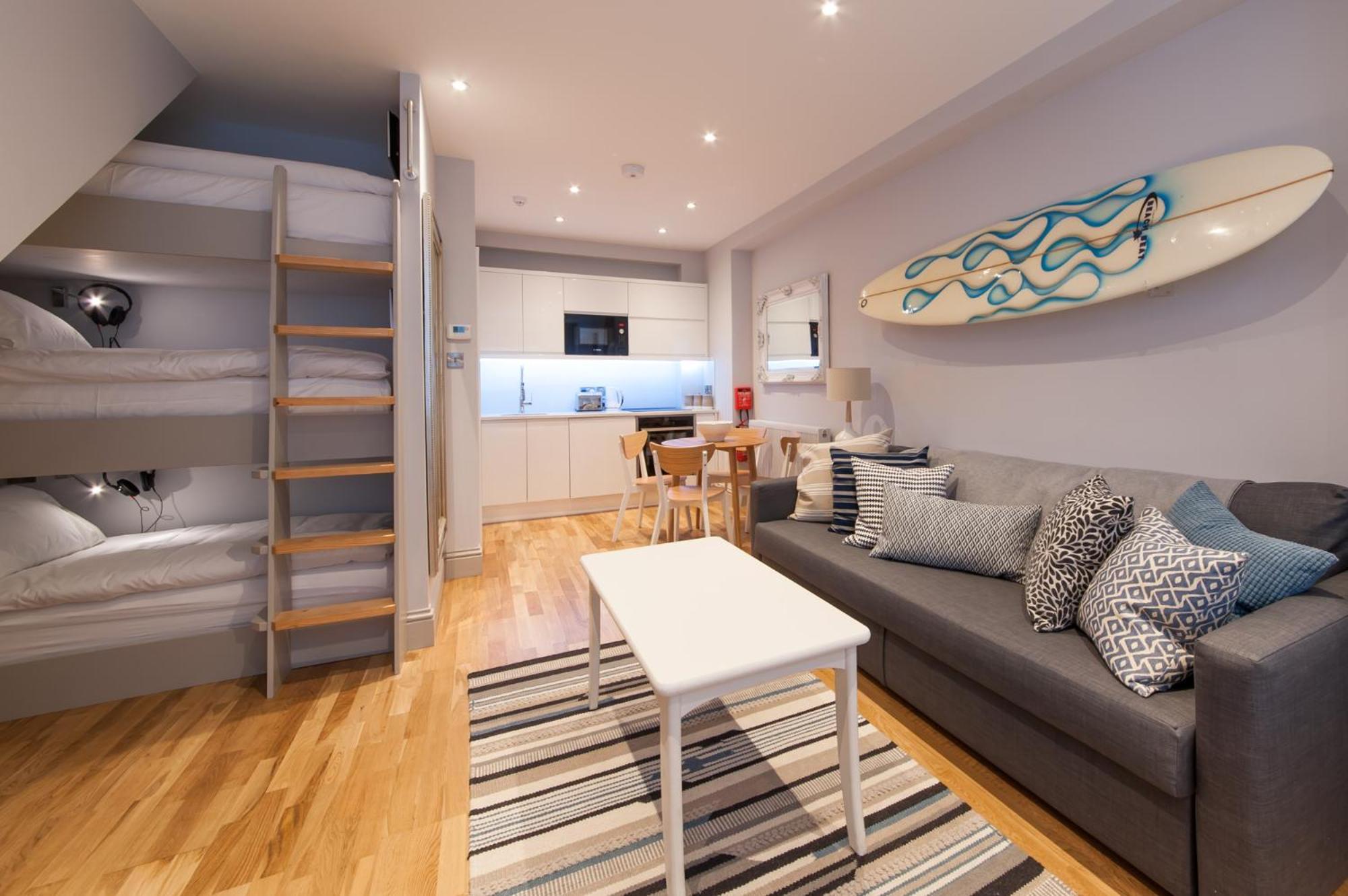Suites at number Ten