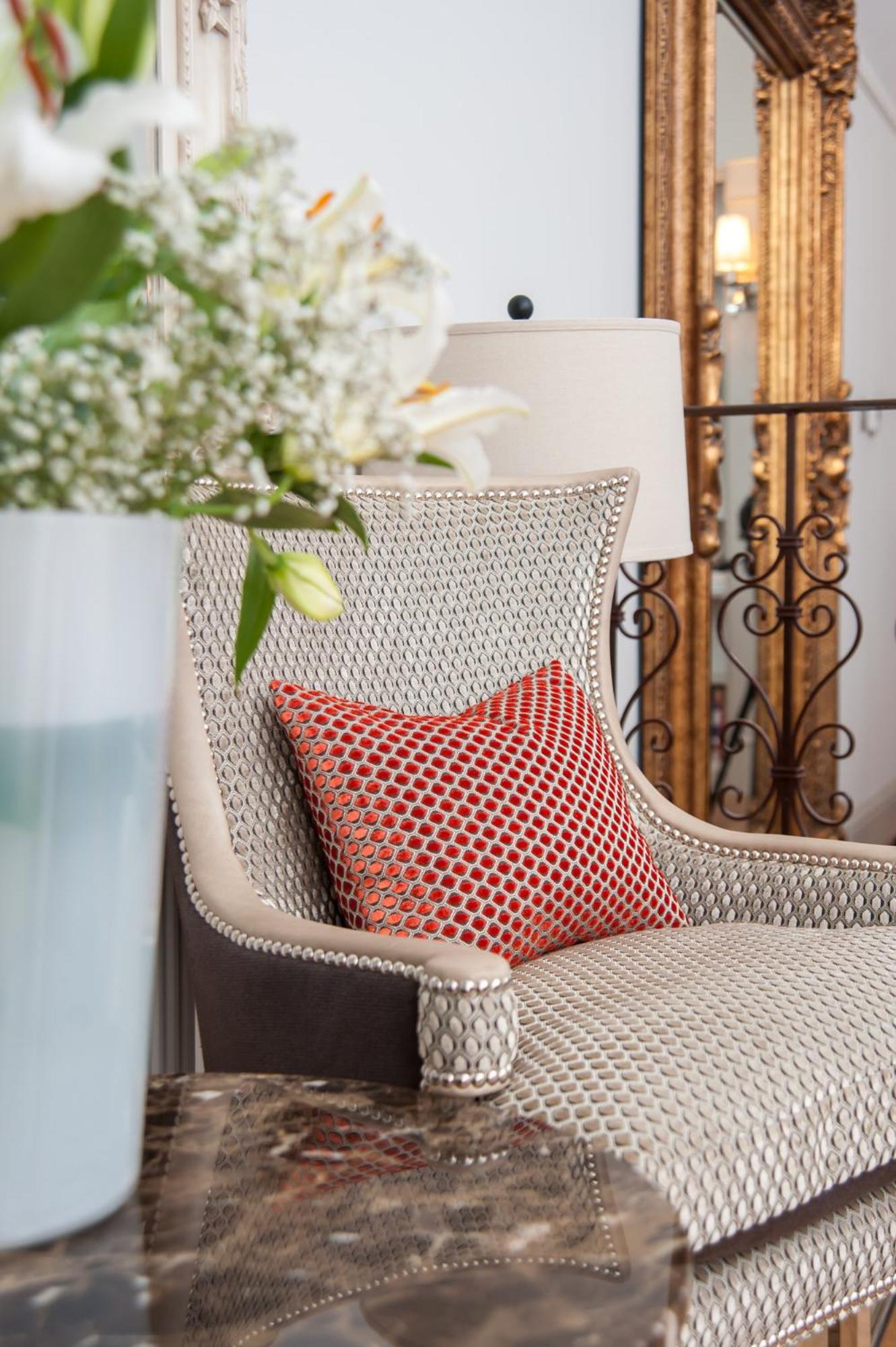 Suites at number Ten