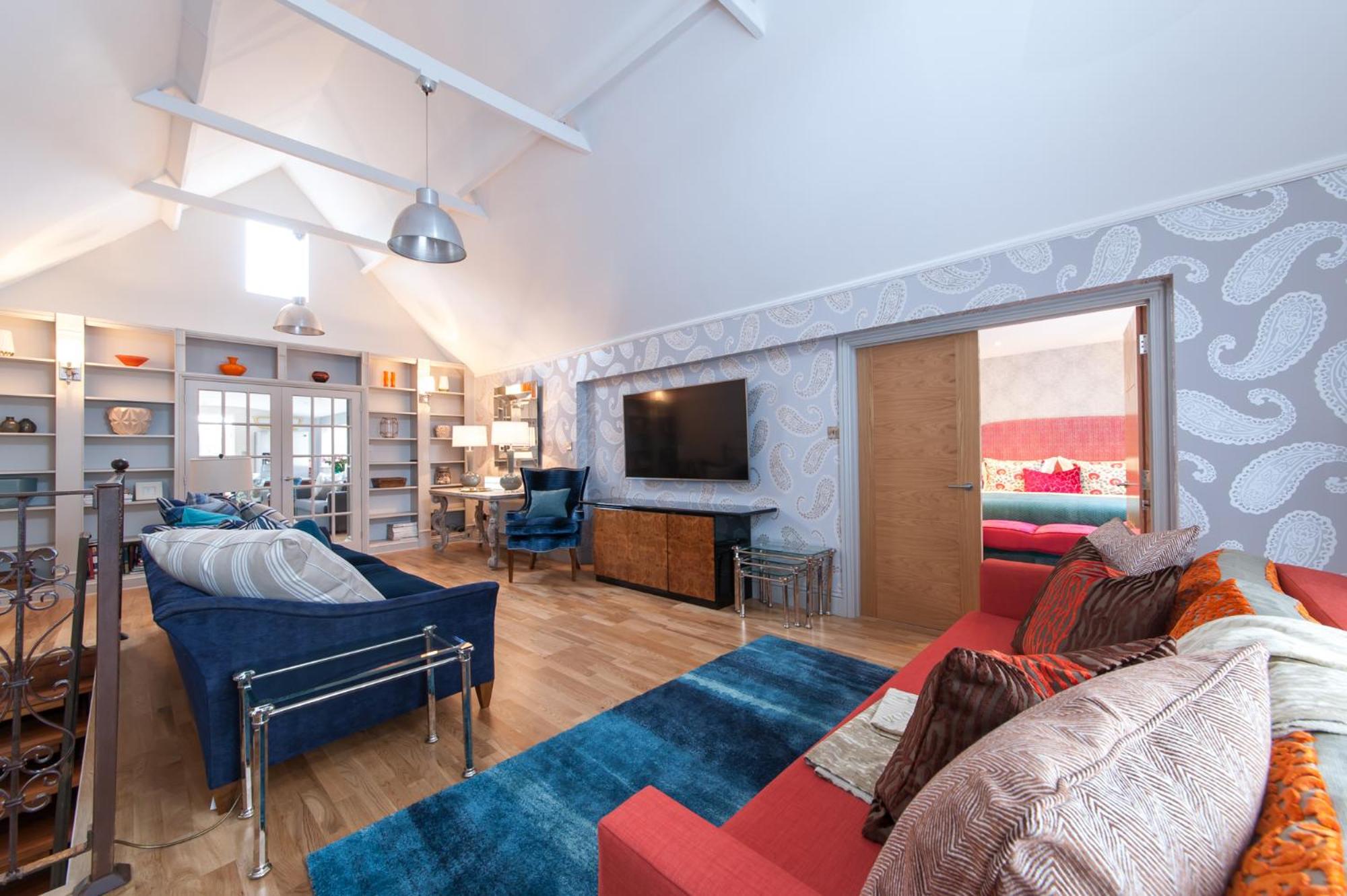 Suites at number Ten