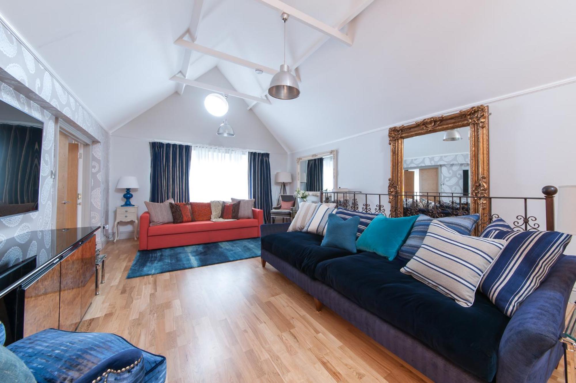 Suites at number Ten