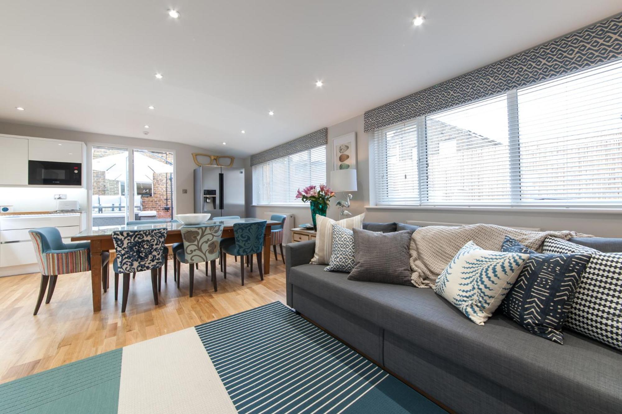Suites at number Ten