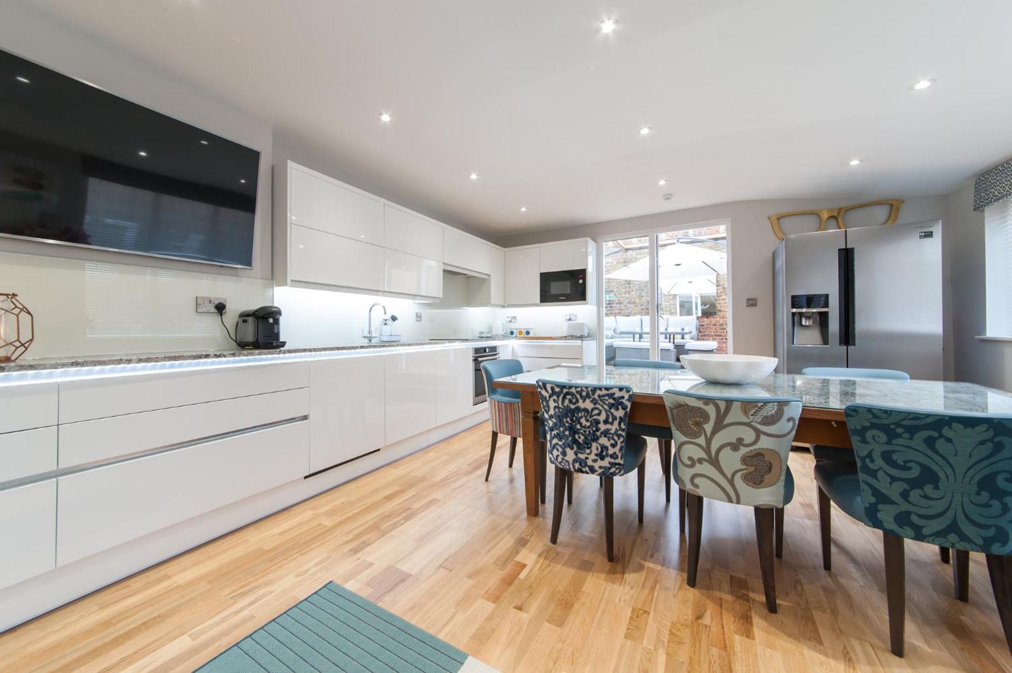 Suites at number Ten