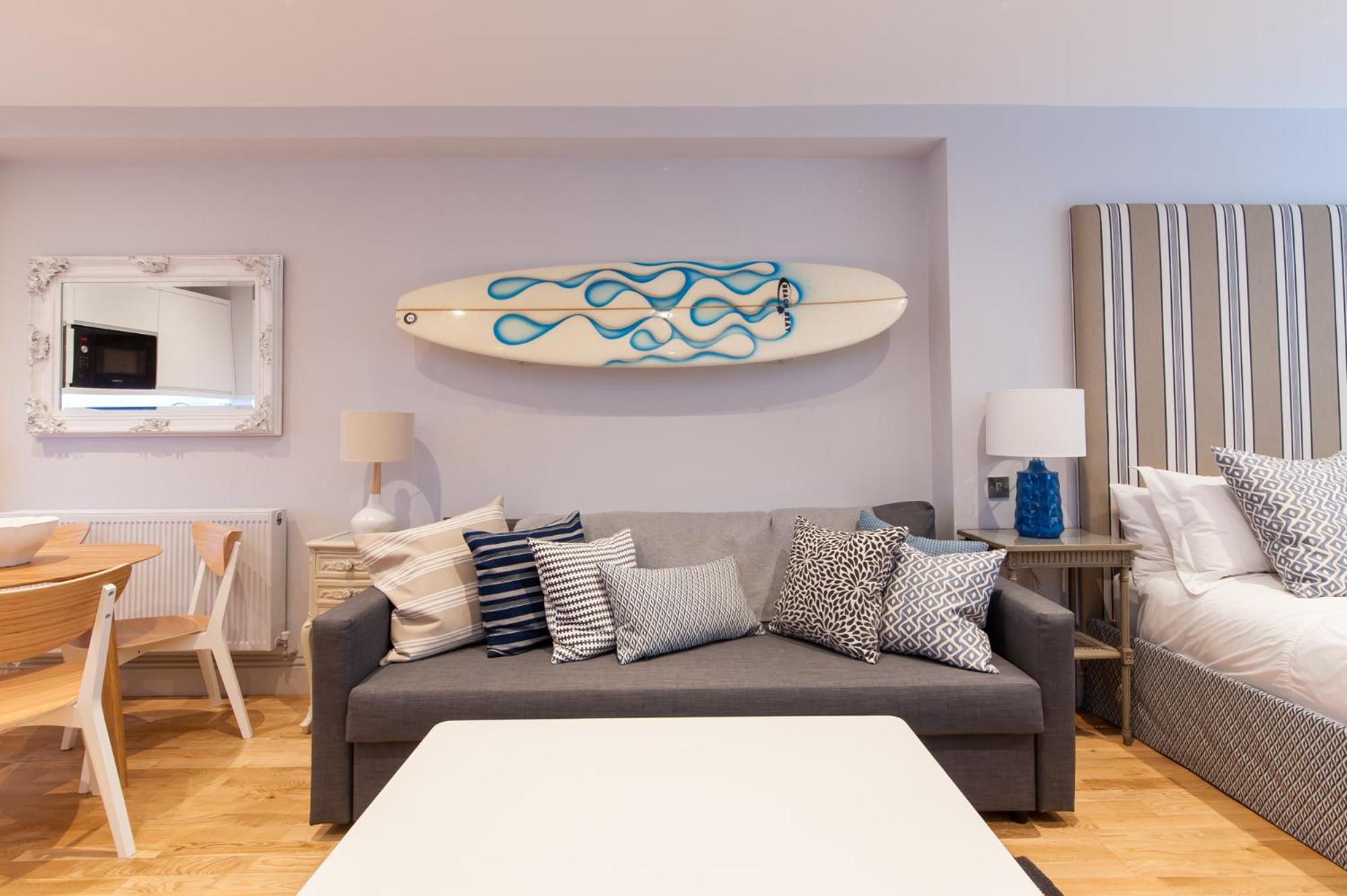 Suites at number Ten