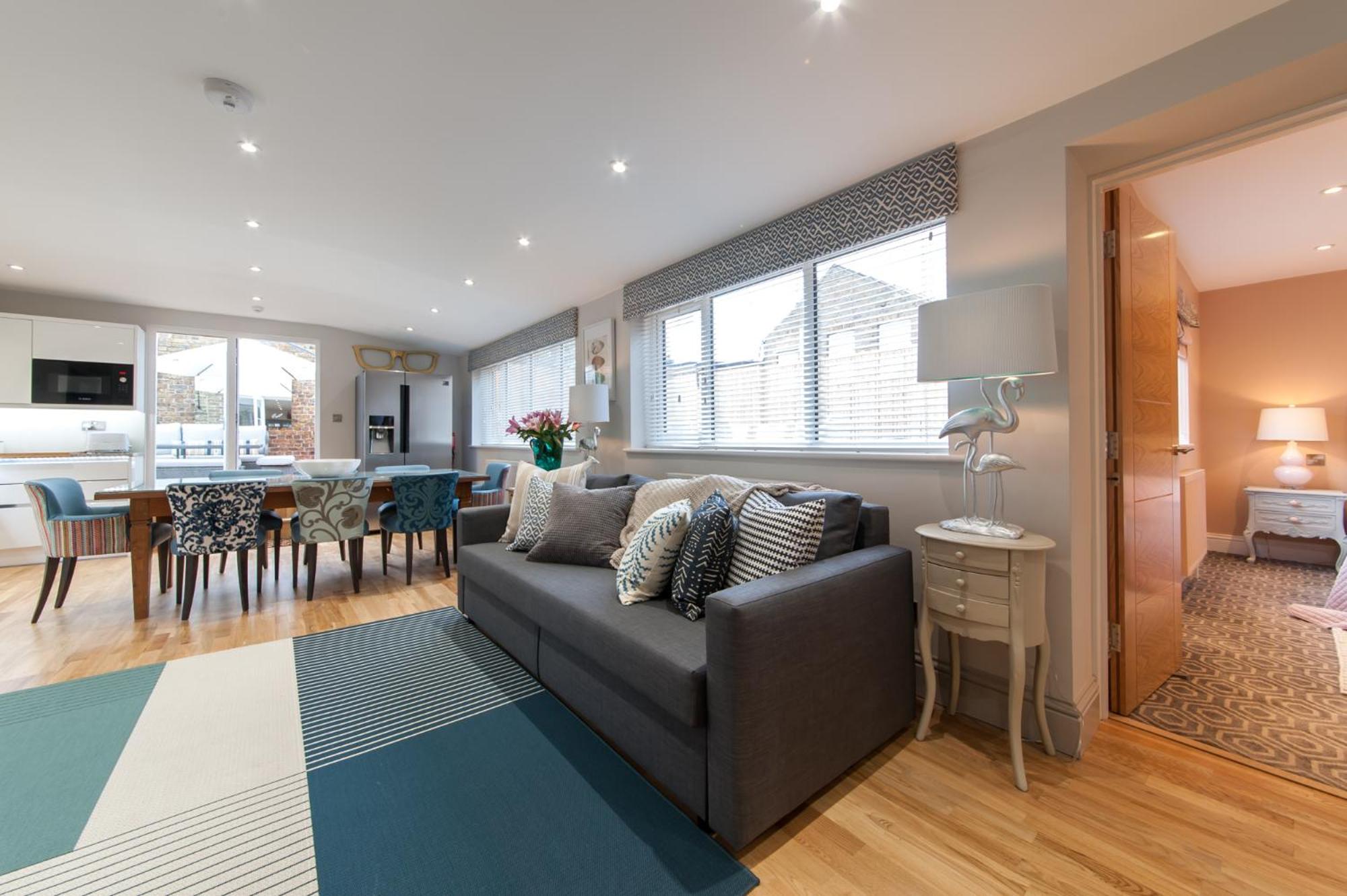 Suites at number Ten