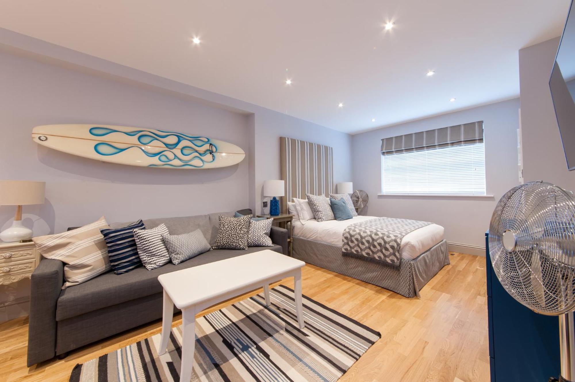 Suites at number Ten
