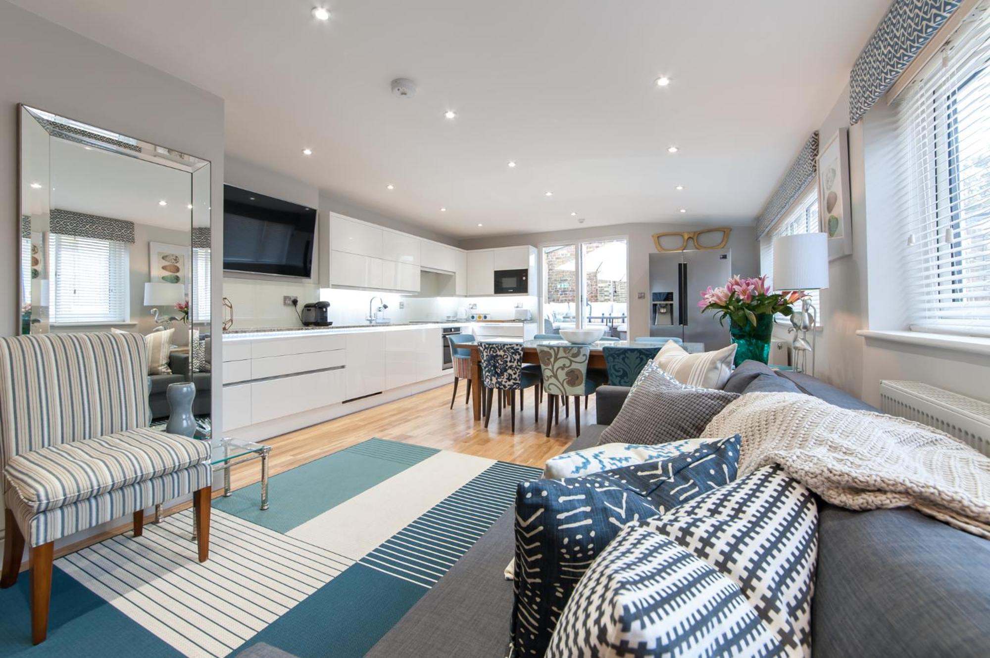 Suites at number Ten