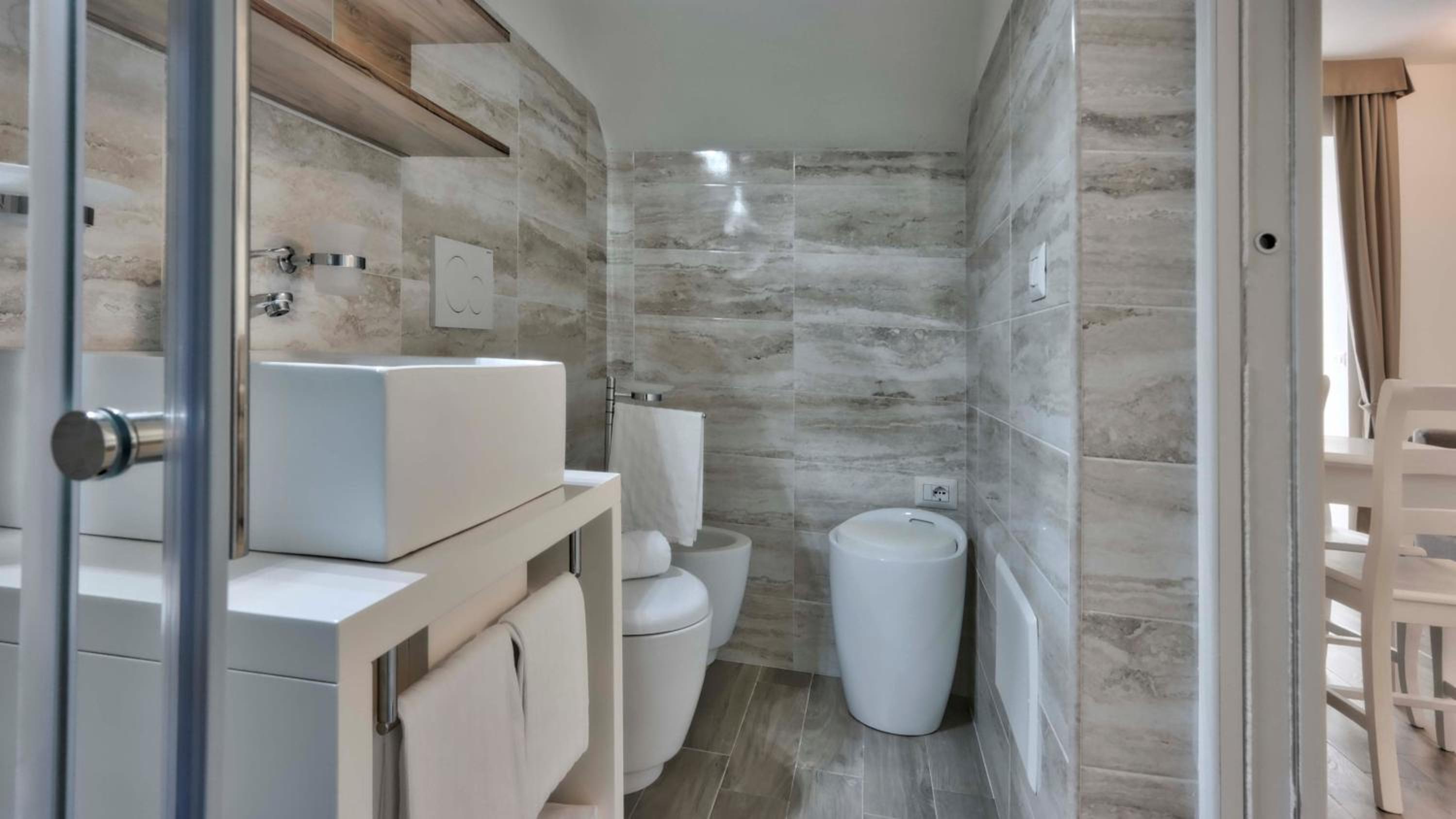 Smart Suite & Apartments
