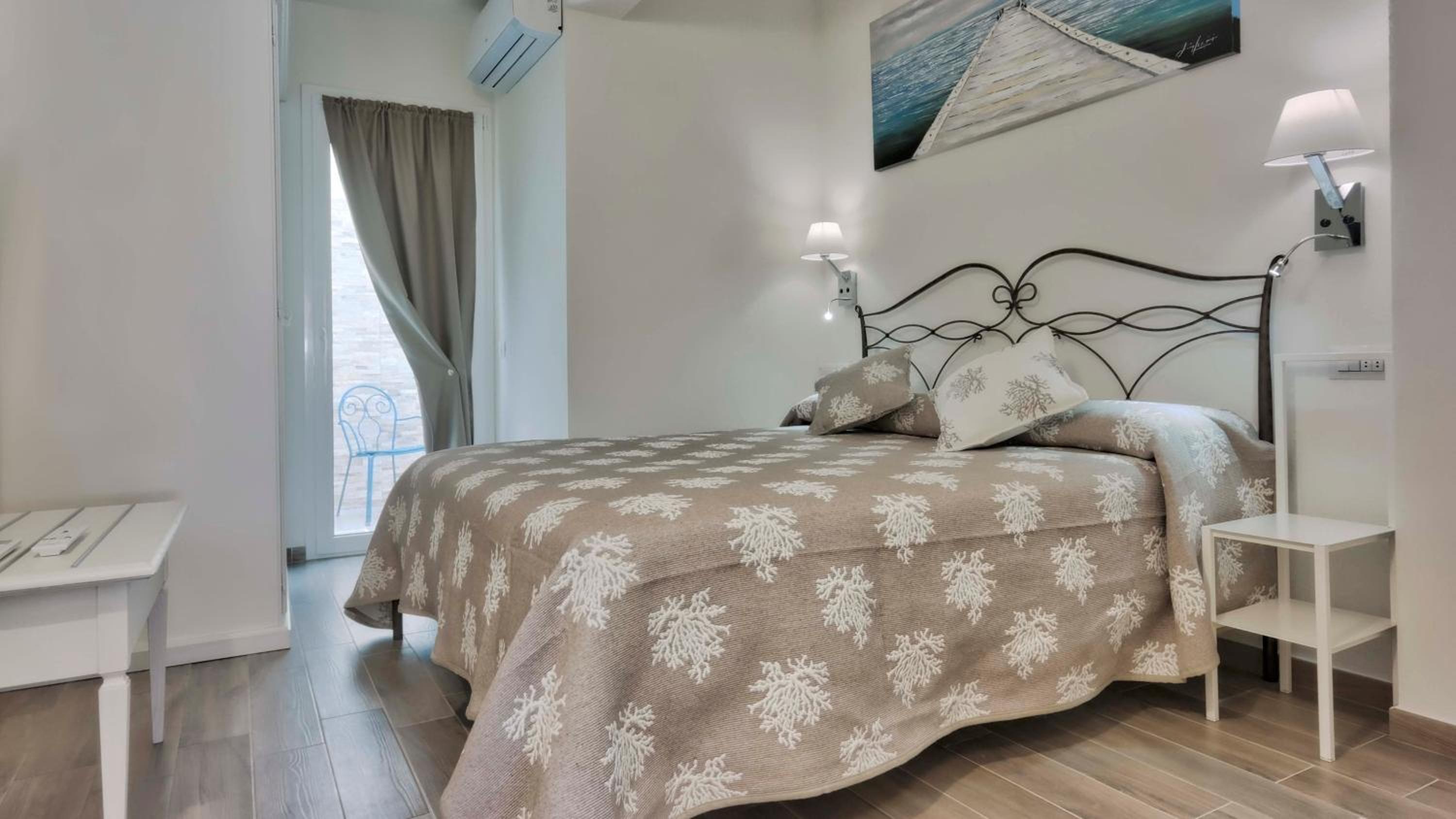 Smart Suite & Apartments