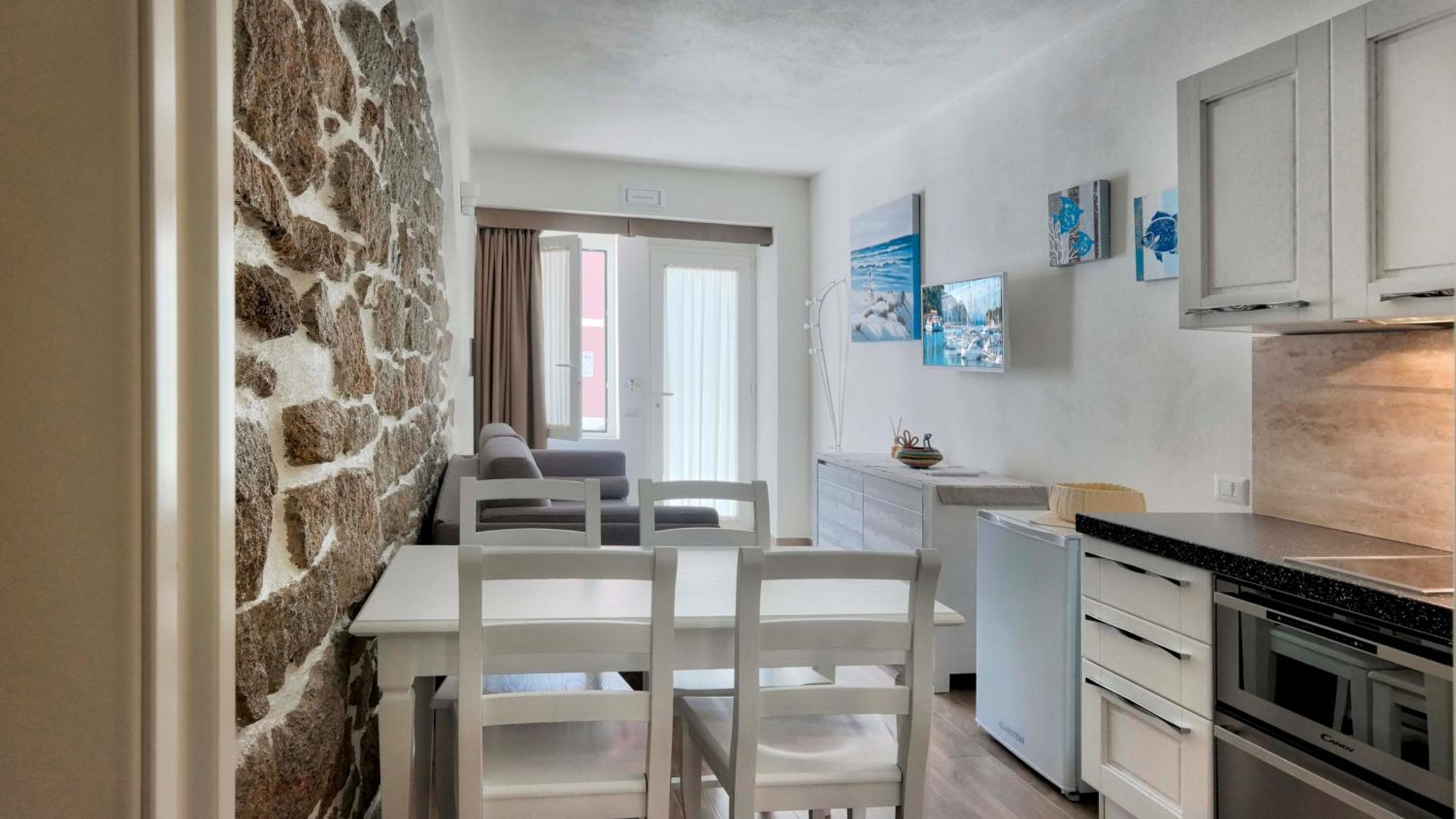 Smart Suite & Apartments