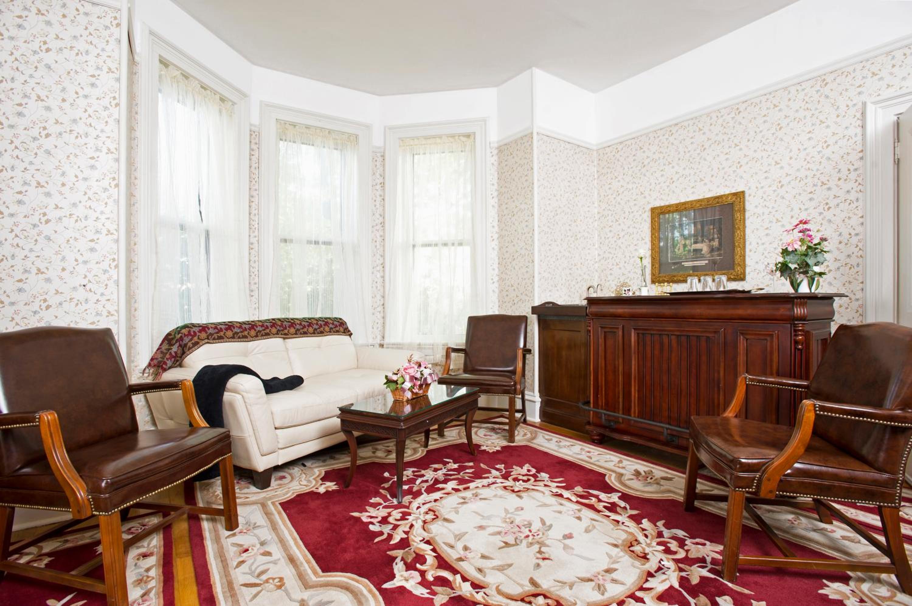 Historic Sion Bass Guest House view 4