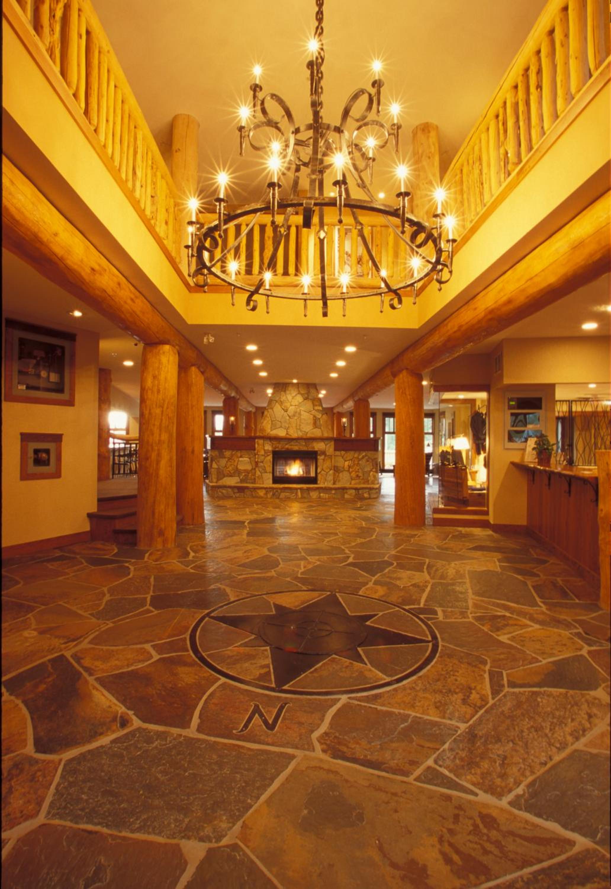 Snow Creek Lodge by Fernie Lodging Co - Image 3