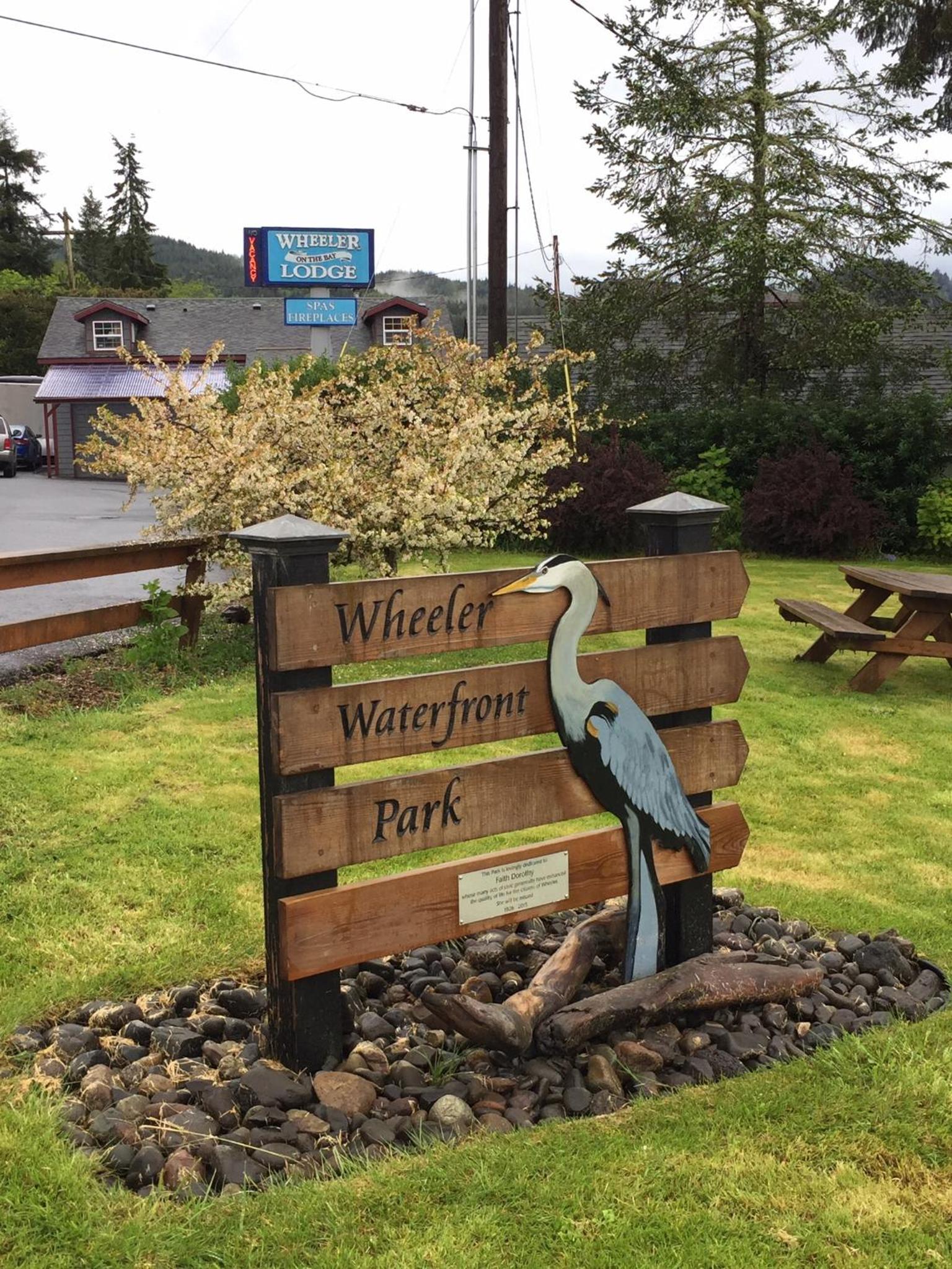 Wheeler on the Bay Lodge and Marina