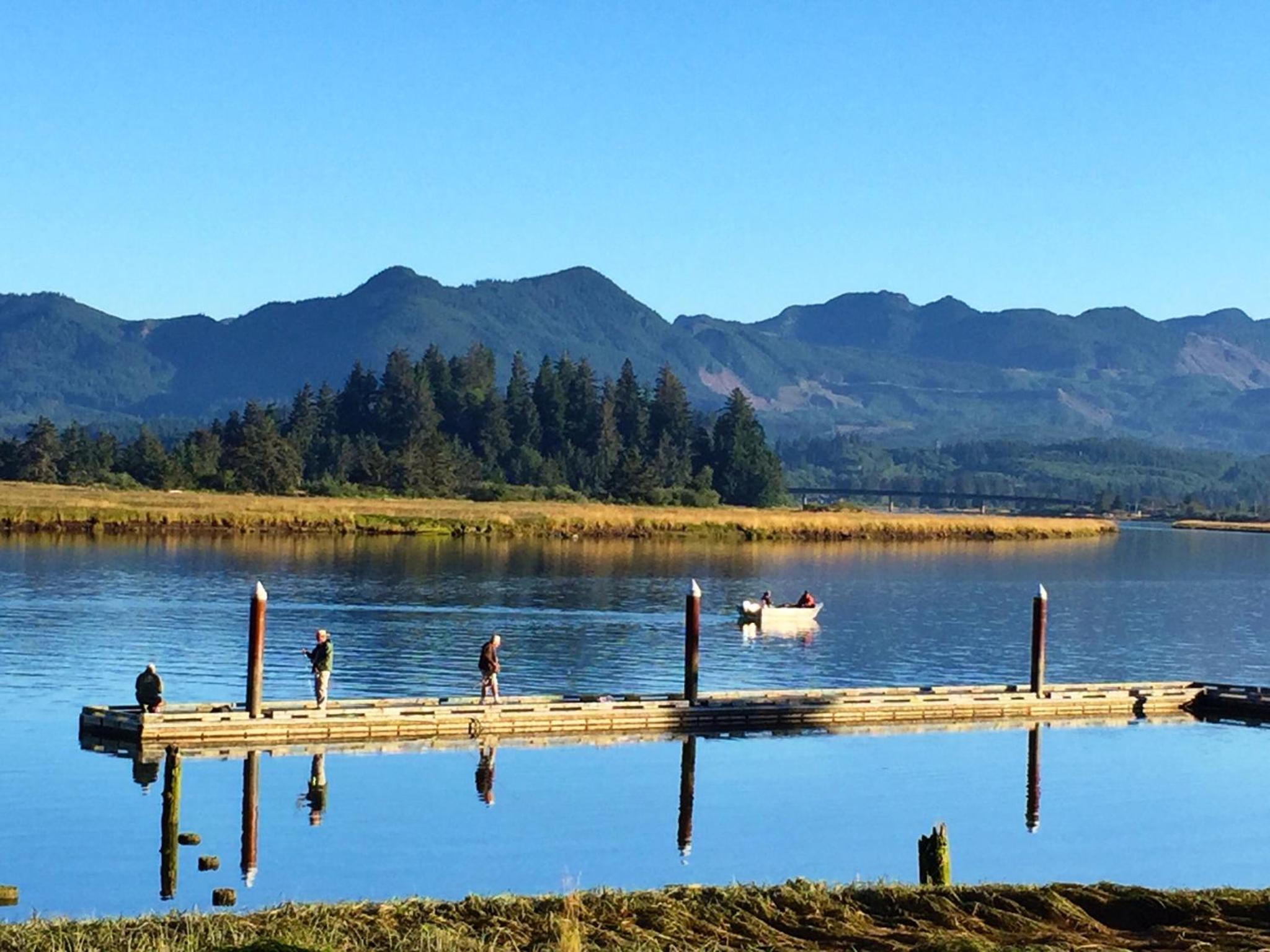 Wheeler on the Bay Lodge and Marina