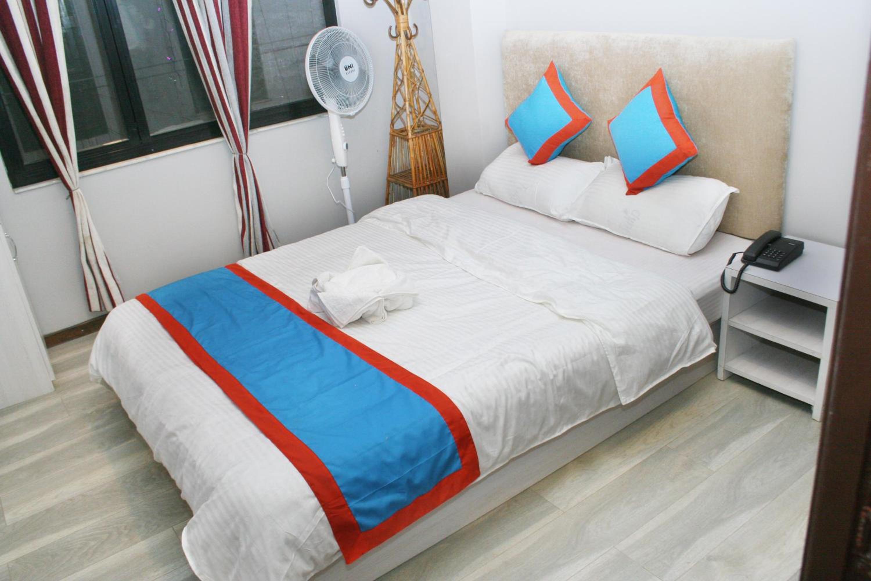 Photo 9