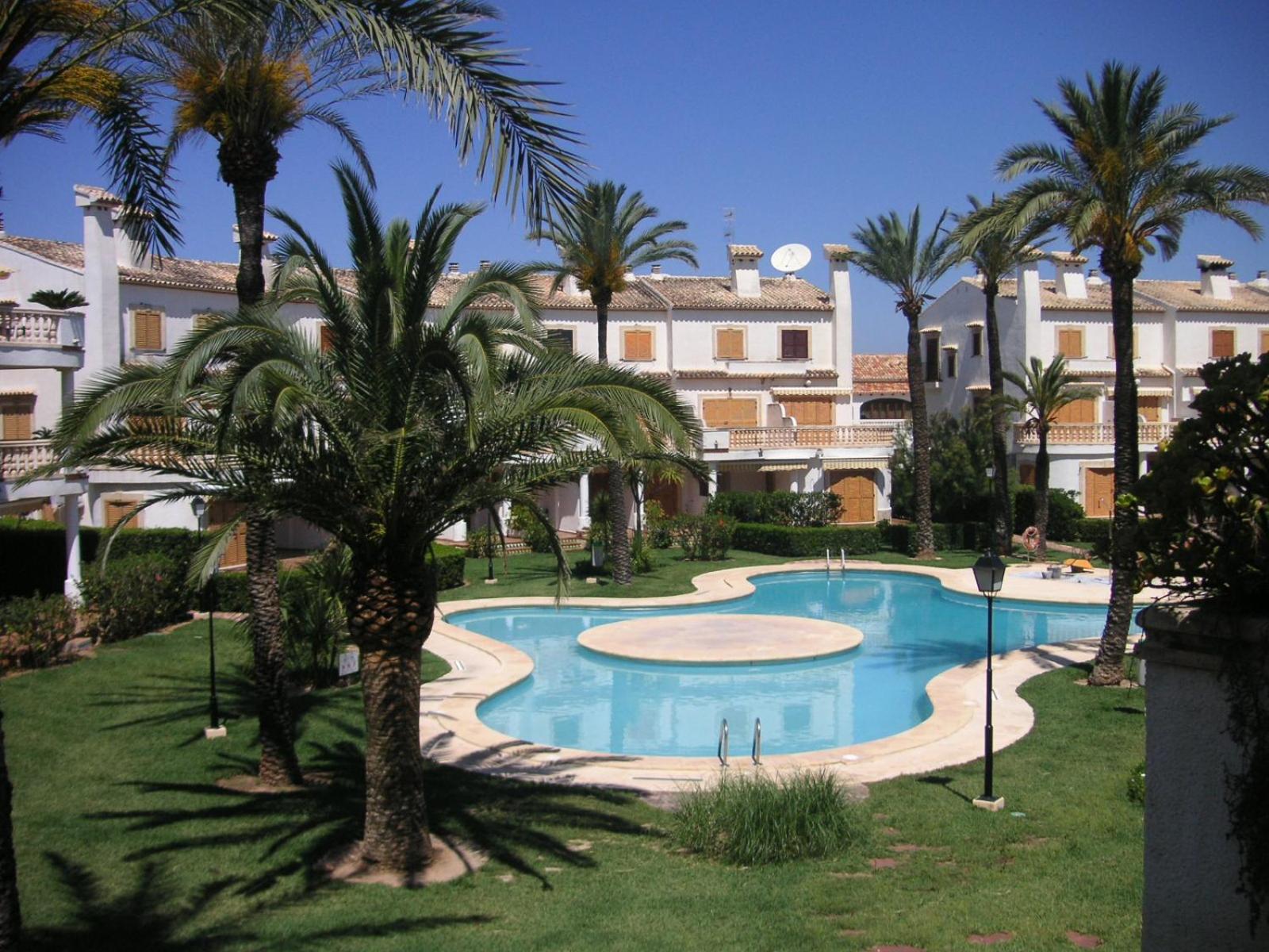 Denia Blau-Serviden