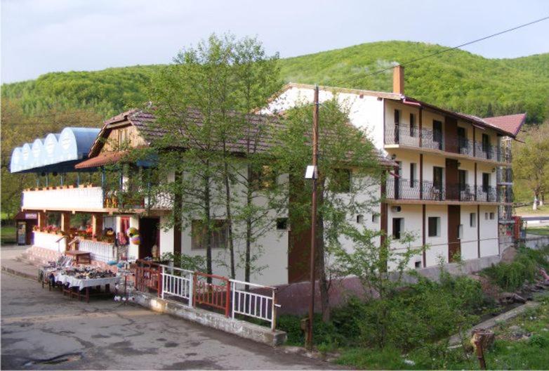 Photo 47