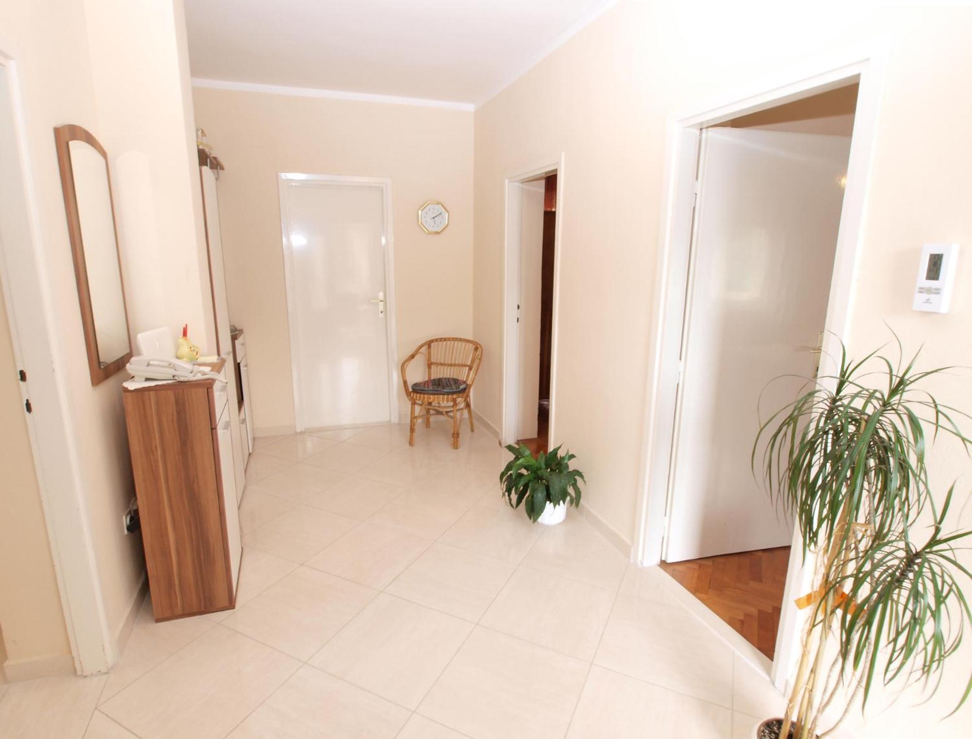 Apartments Ivanka 1056