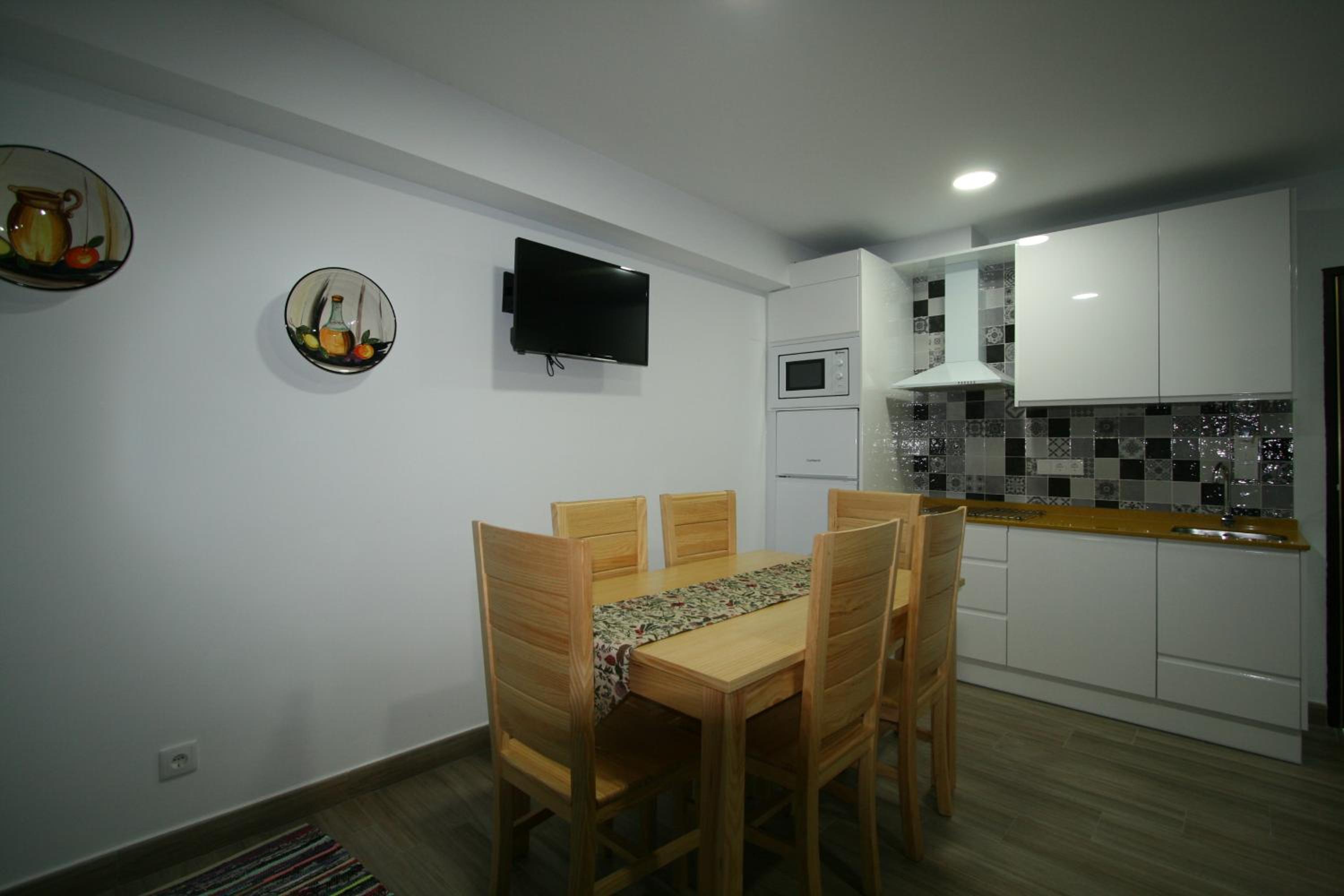 Apartamentos mirasierra plaza view 5