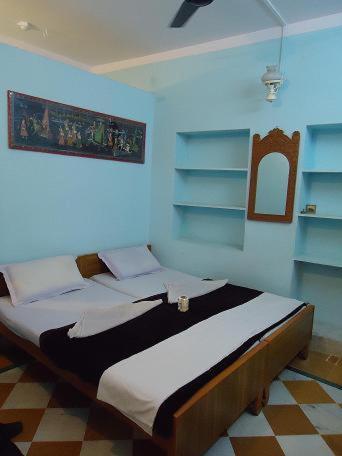 Ganesh Guest House view 4