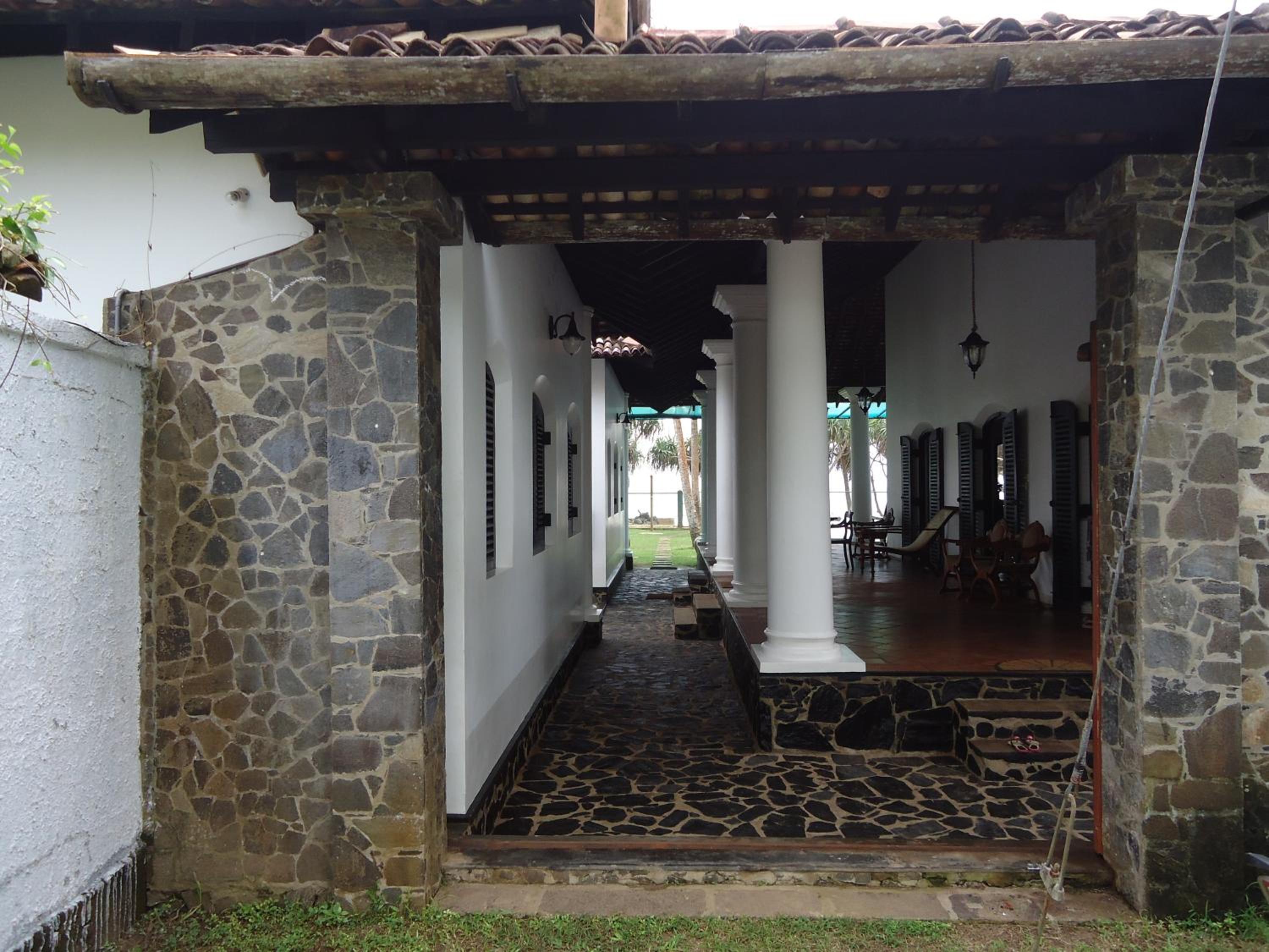 Villa Tissa Beach Resort