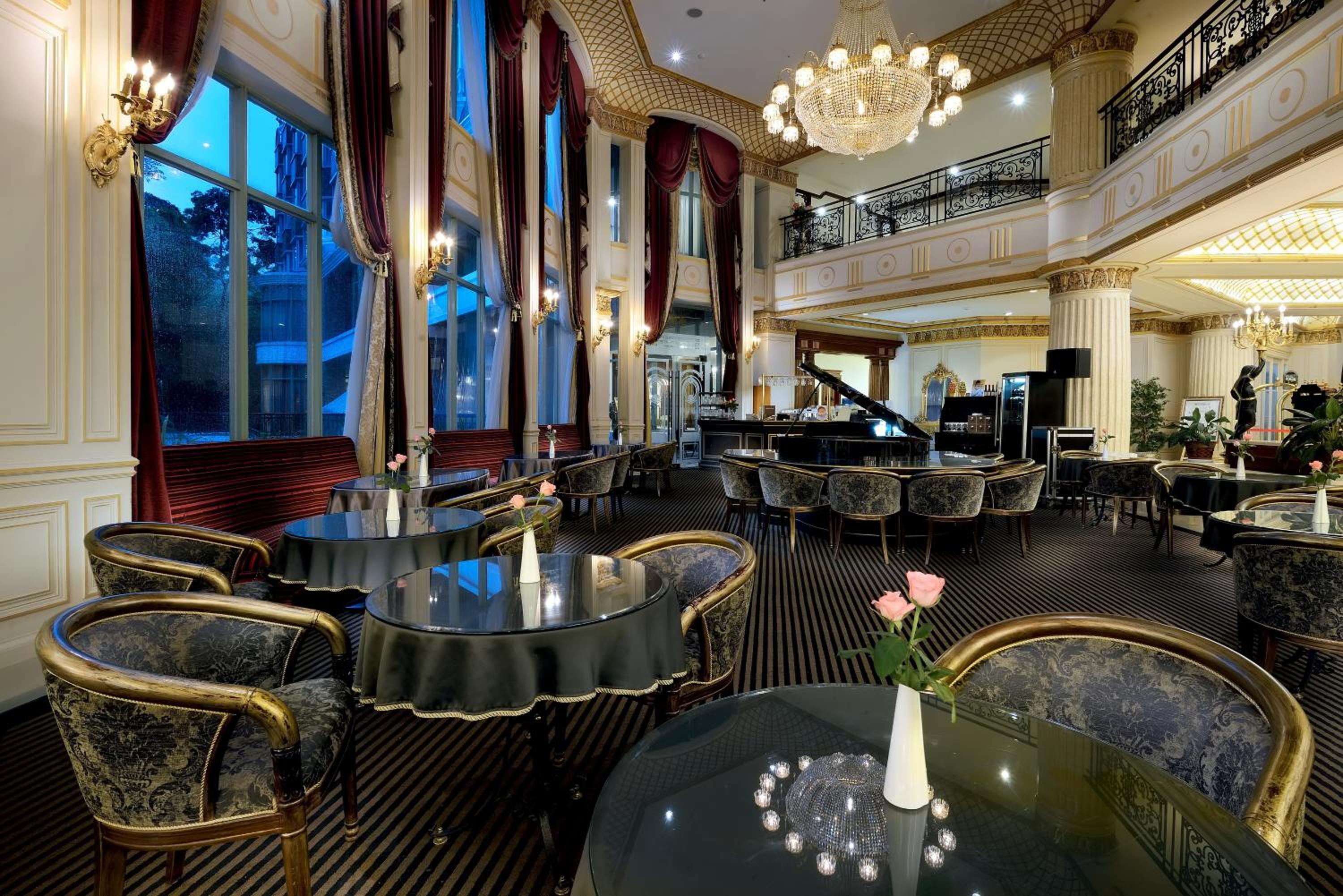 Le Midi Hotel Chitou