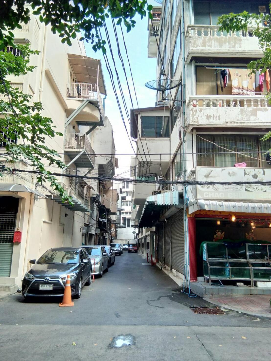 The Chatbox Silom Hostel